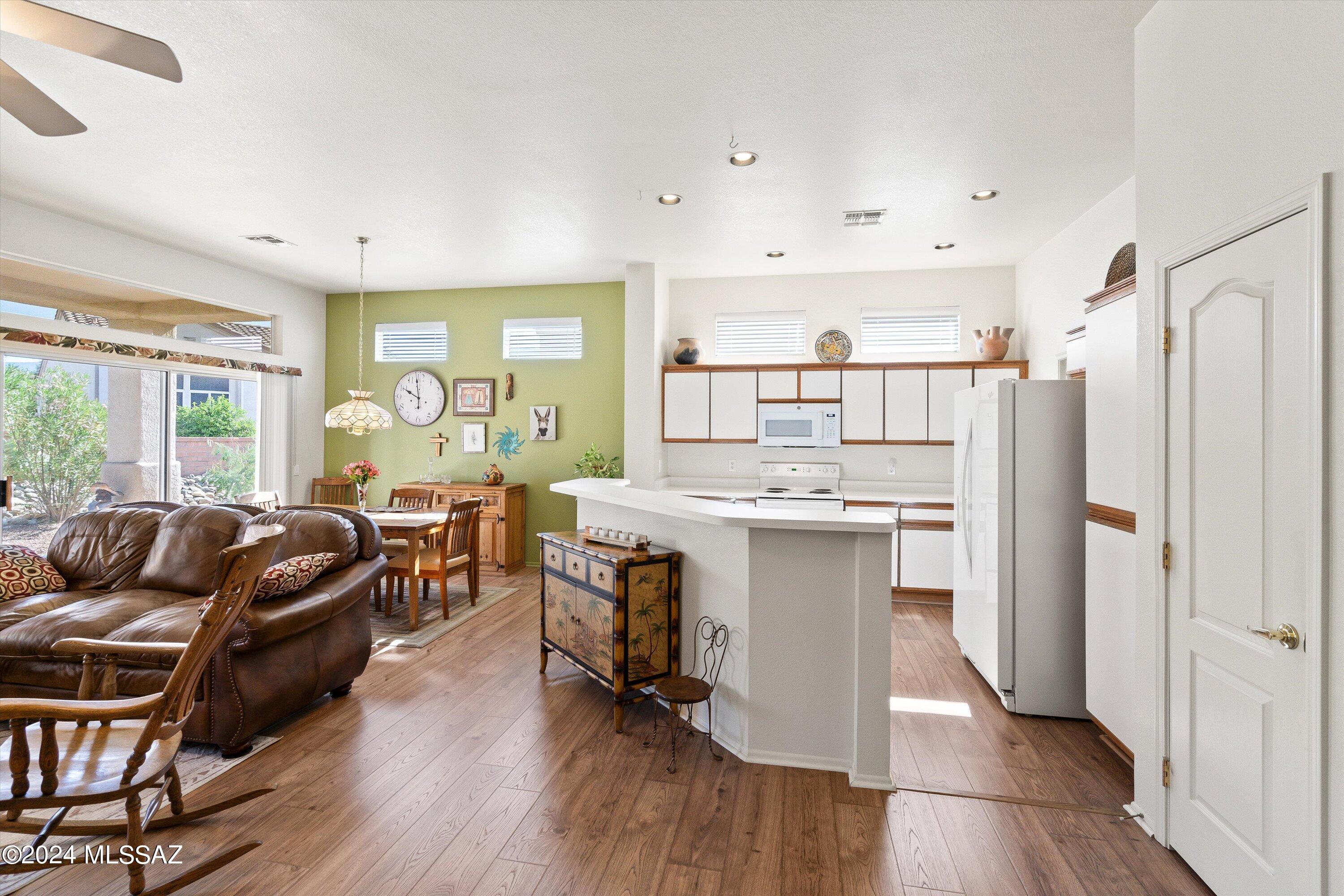 2333 E Indian Town Way
