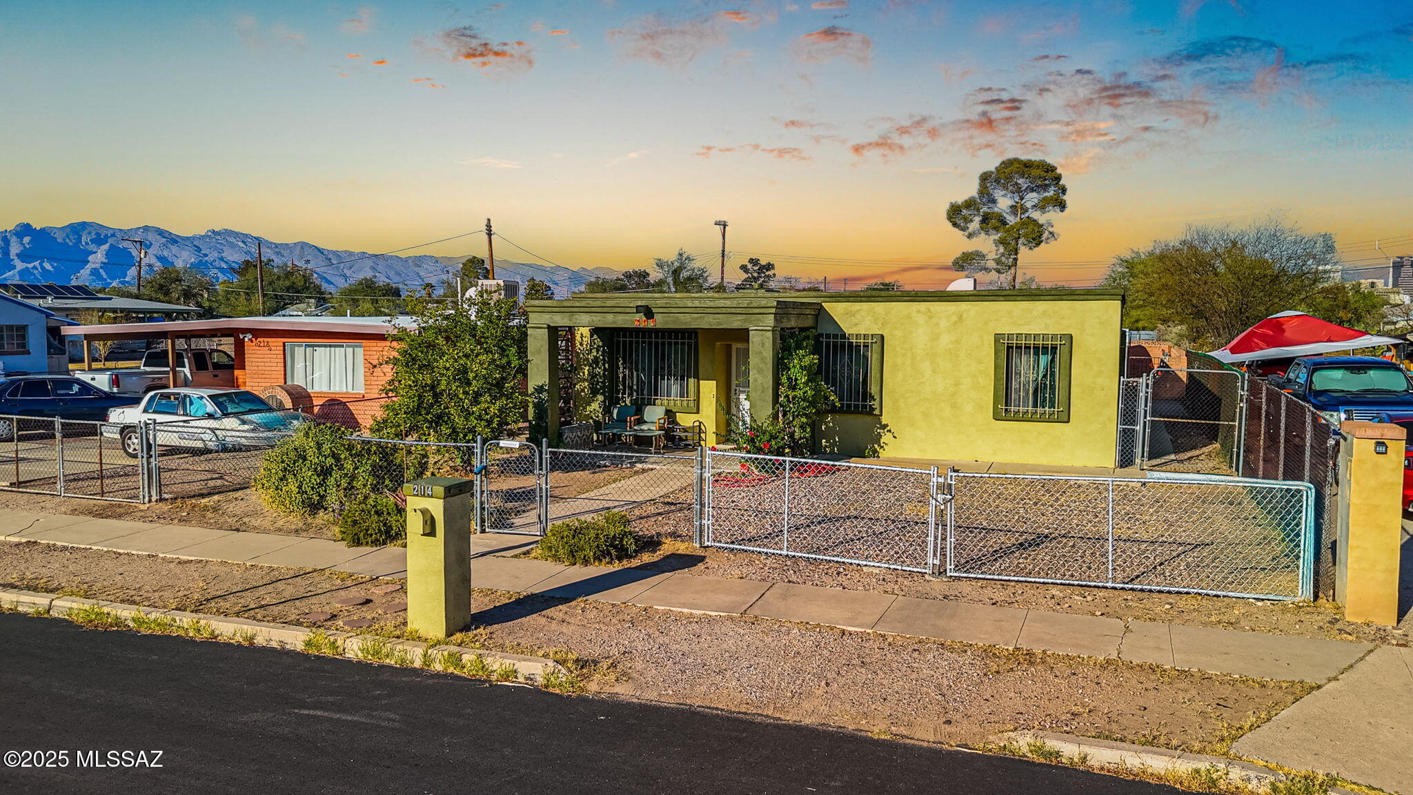 214 N Cuesta Avenue