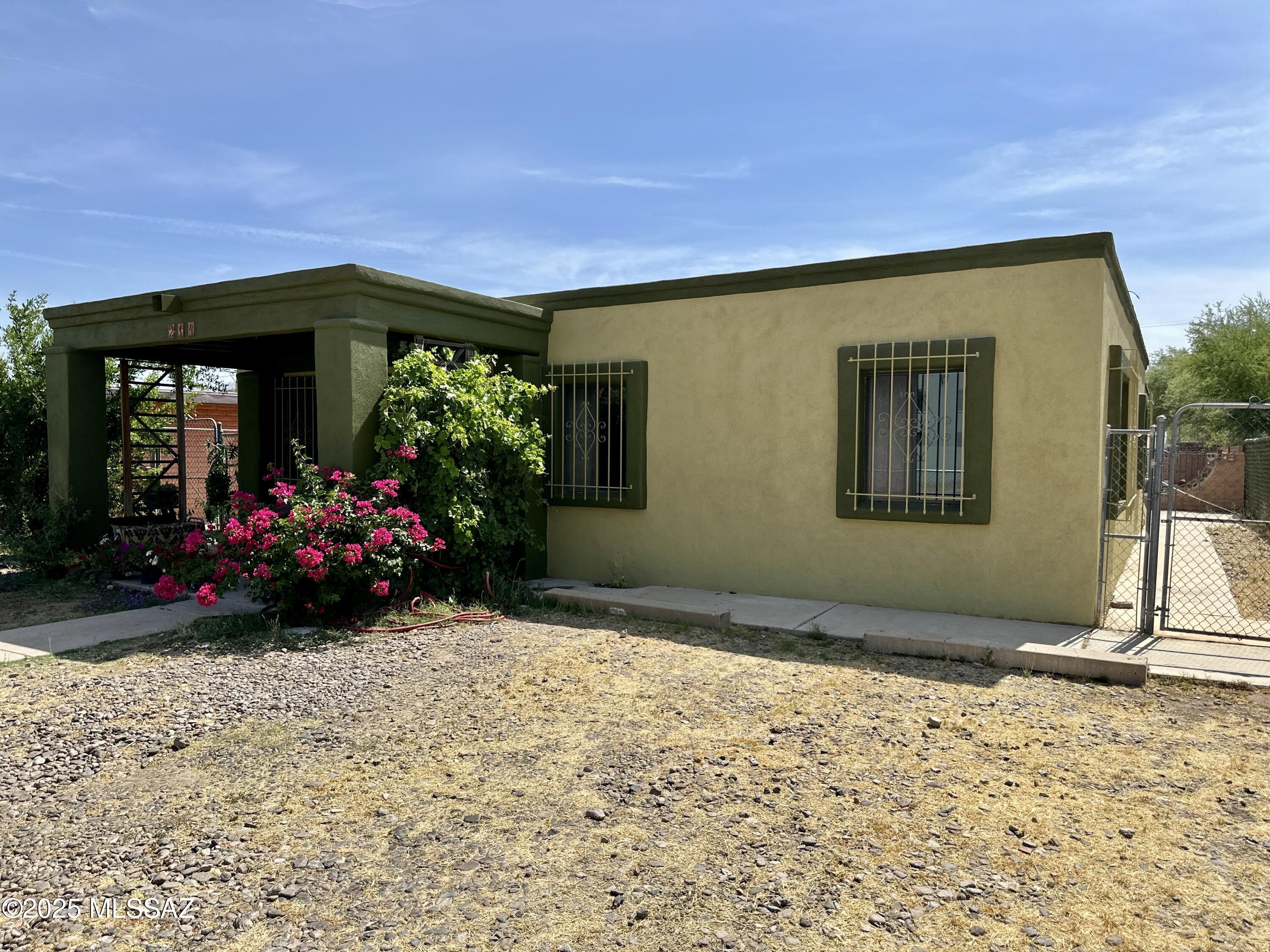214 N Cuesta Avenue