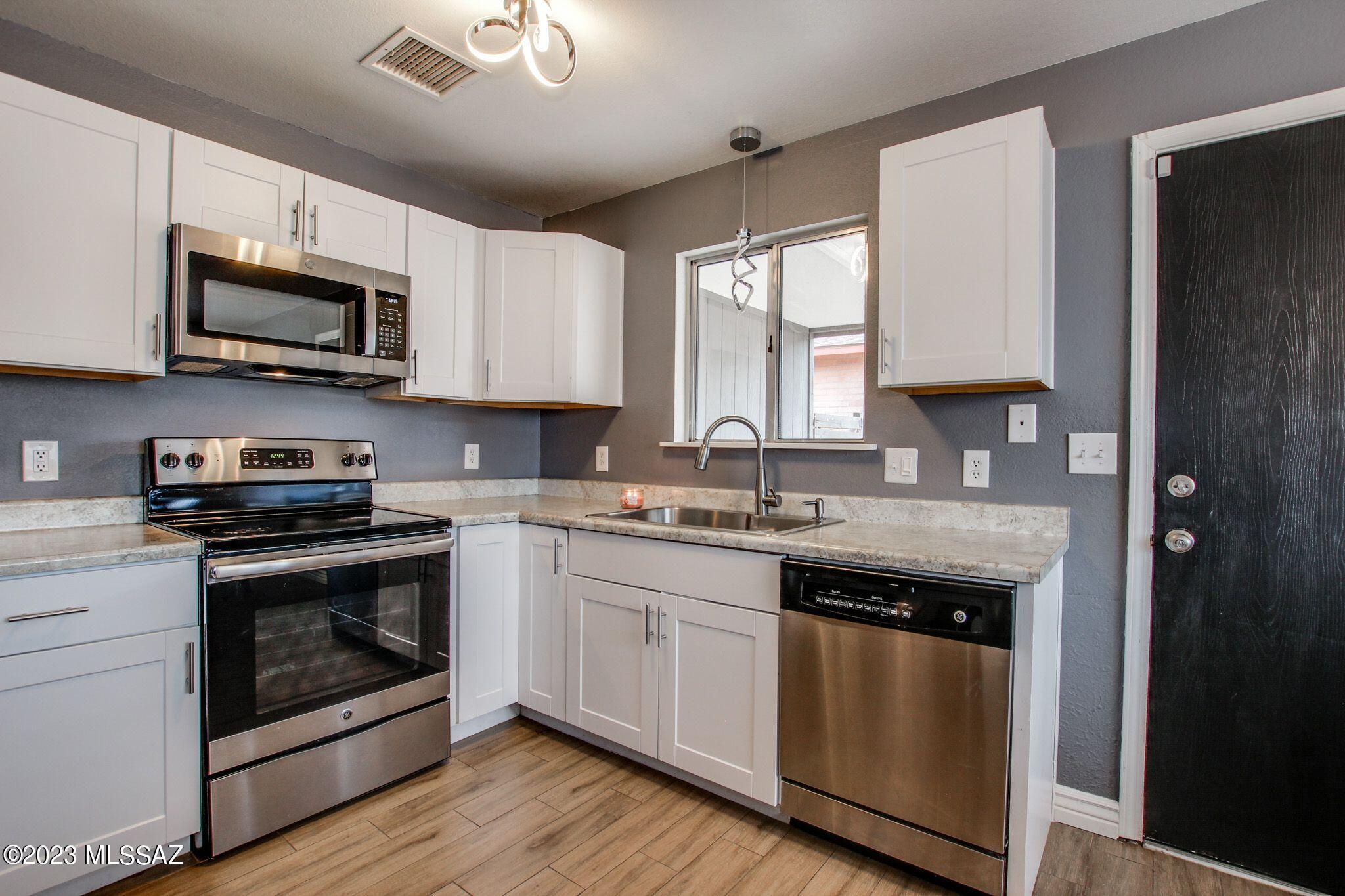 Twin Lakes (1-148) - Residential