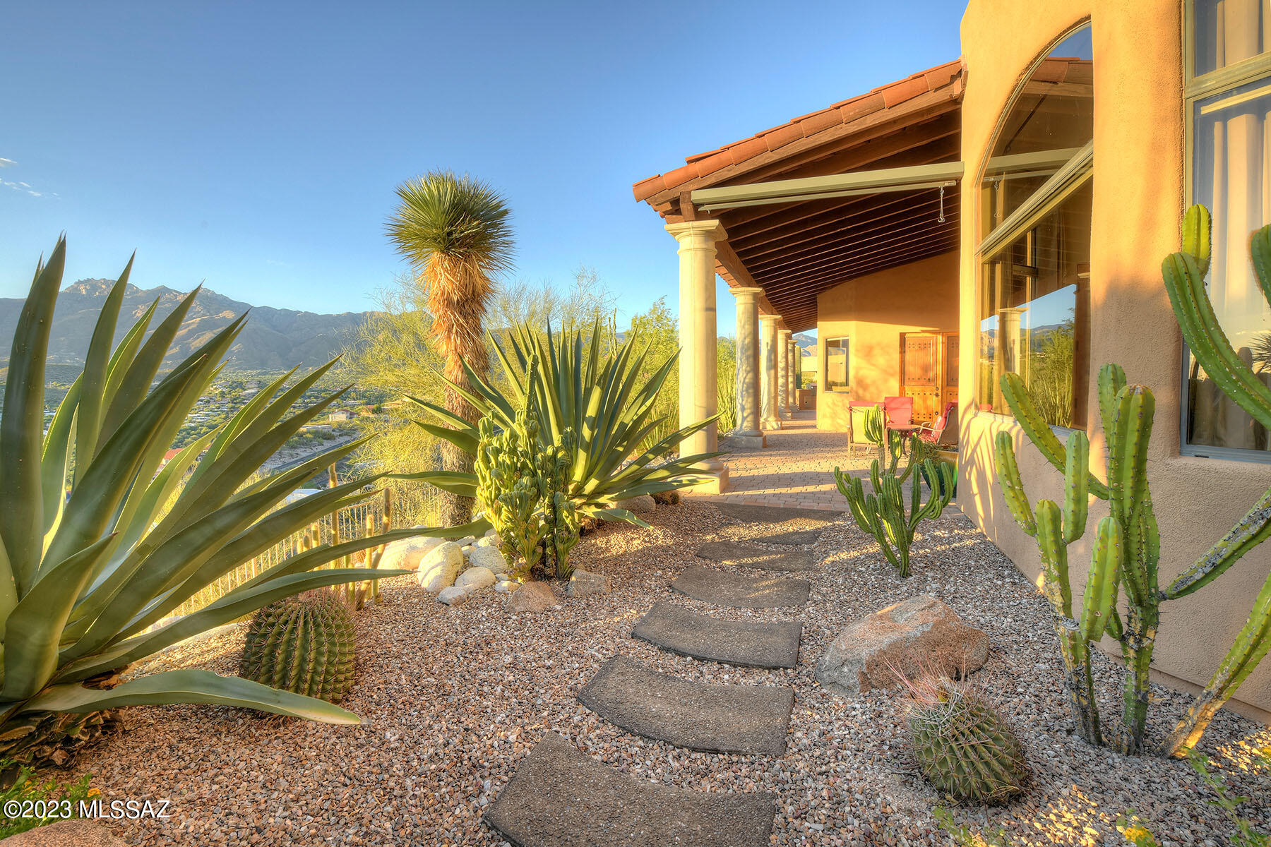 Sabino Mountain (1-290) - Residential