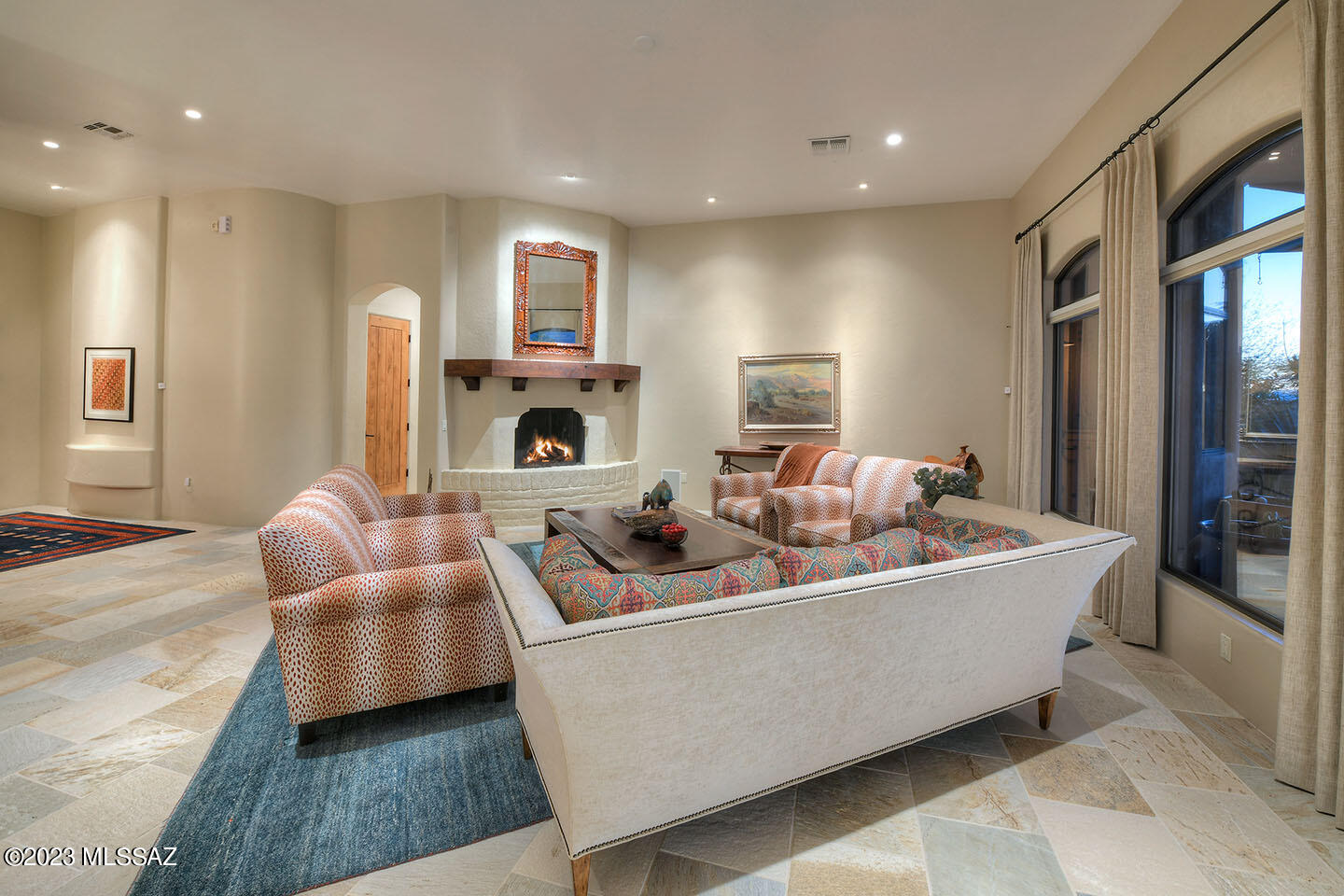 Sabino Mountain (1-290) - Residential