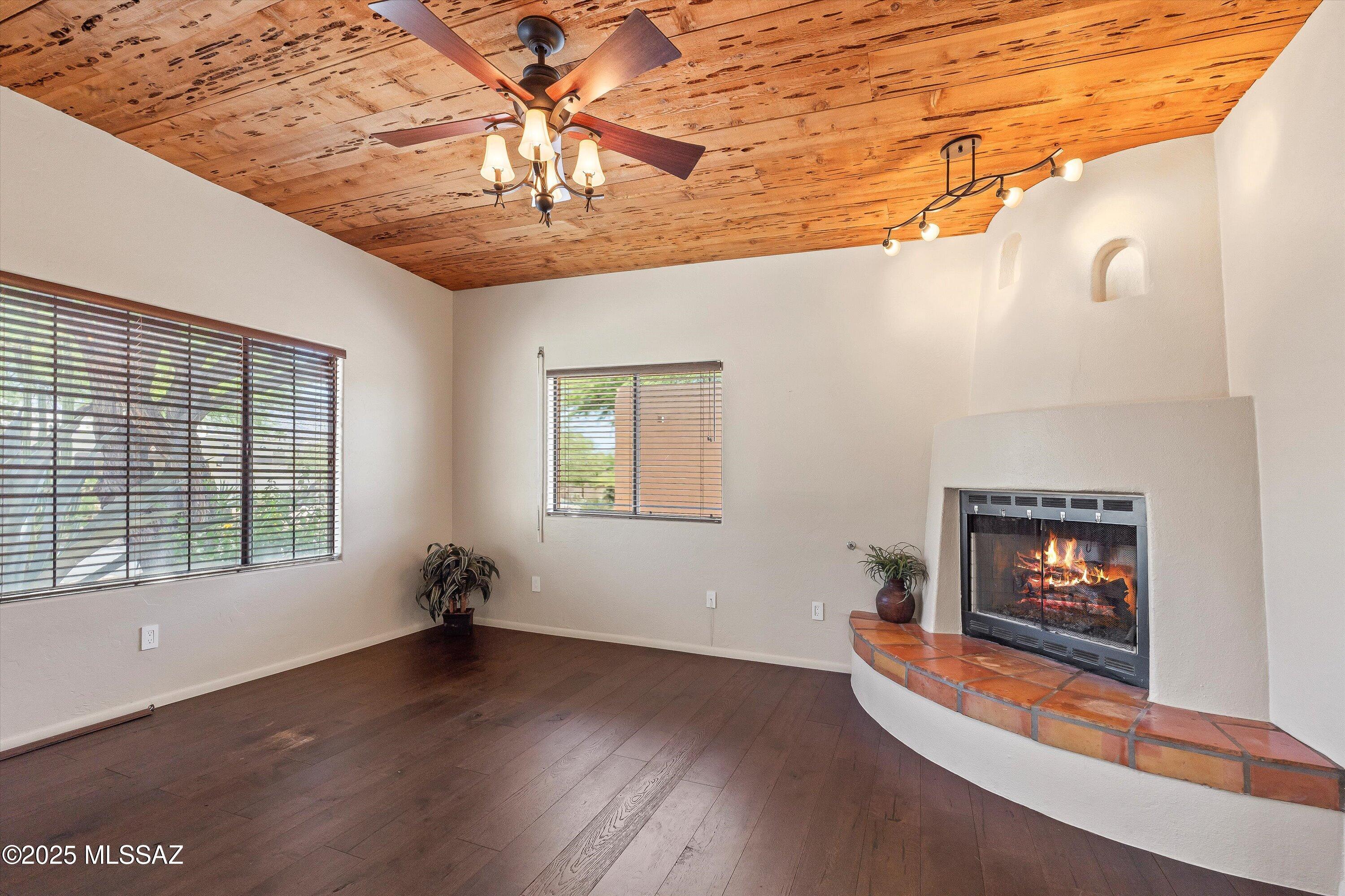 11441 N Palmetto Dunes Avenue