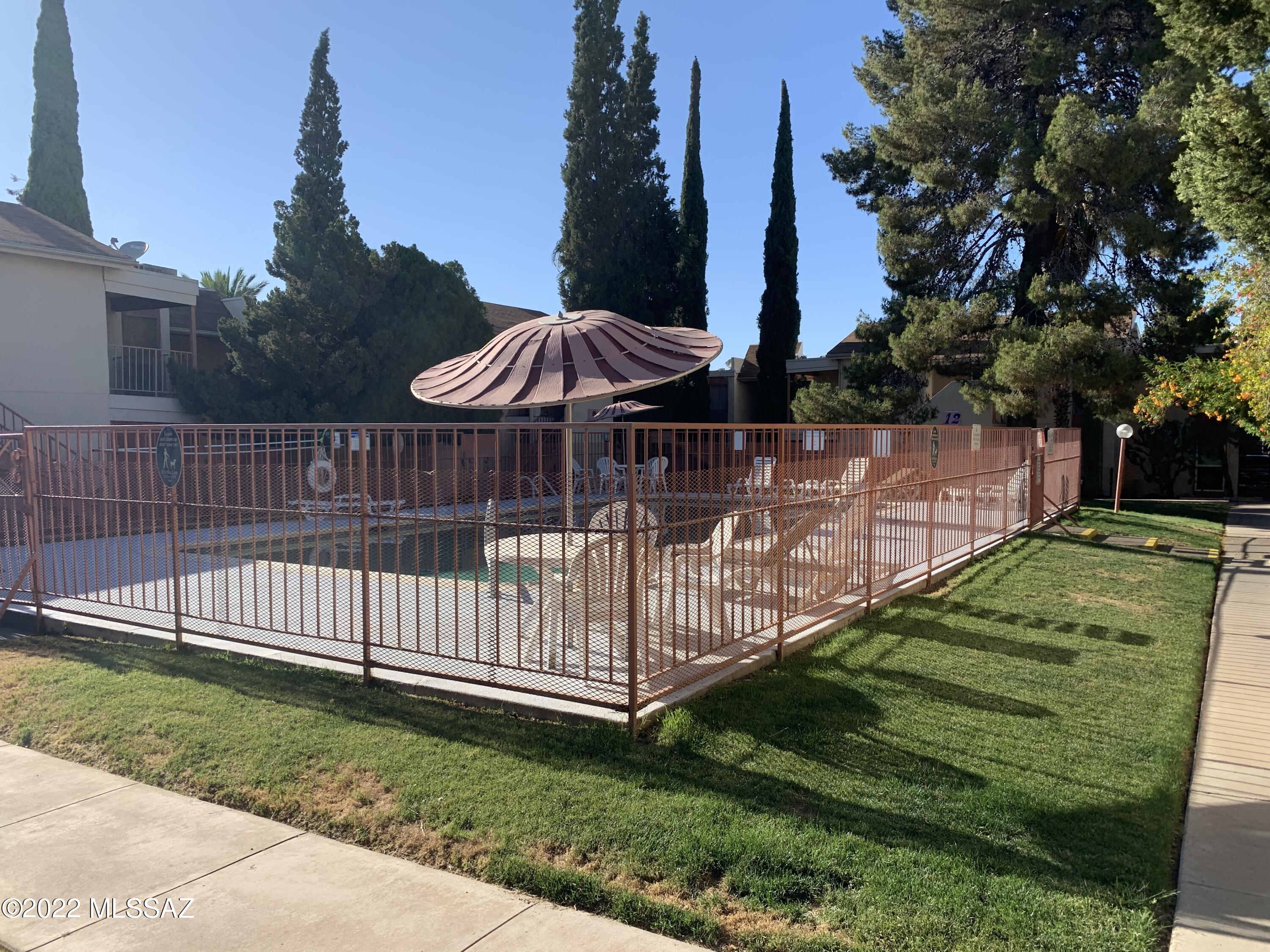 Las Colinas Condominiums - Residential