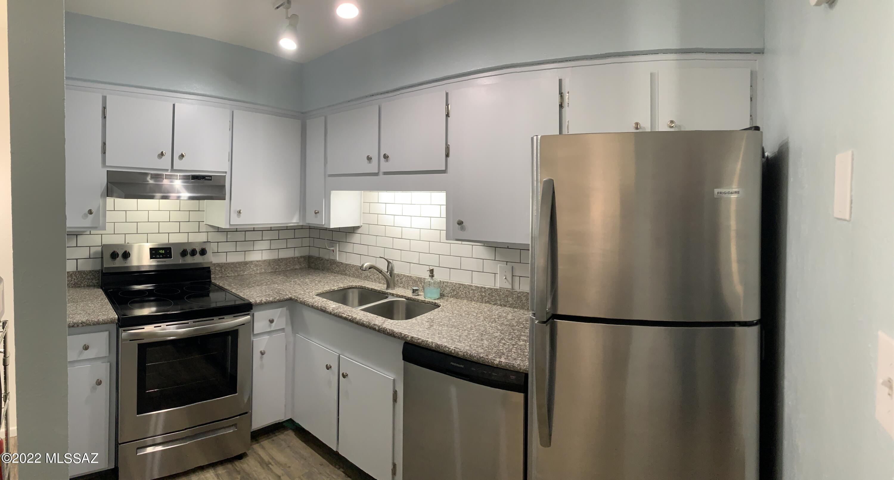 Las Colinas Condominiums - Residential