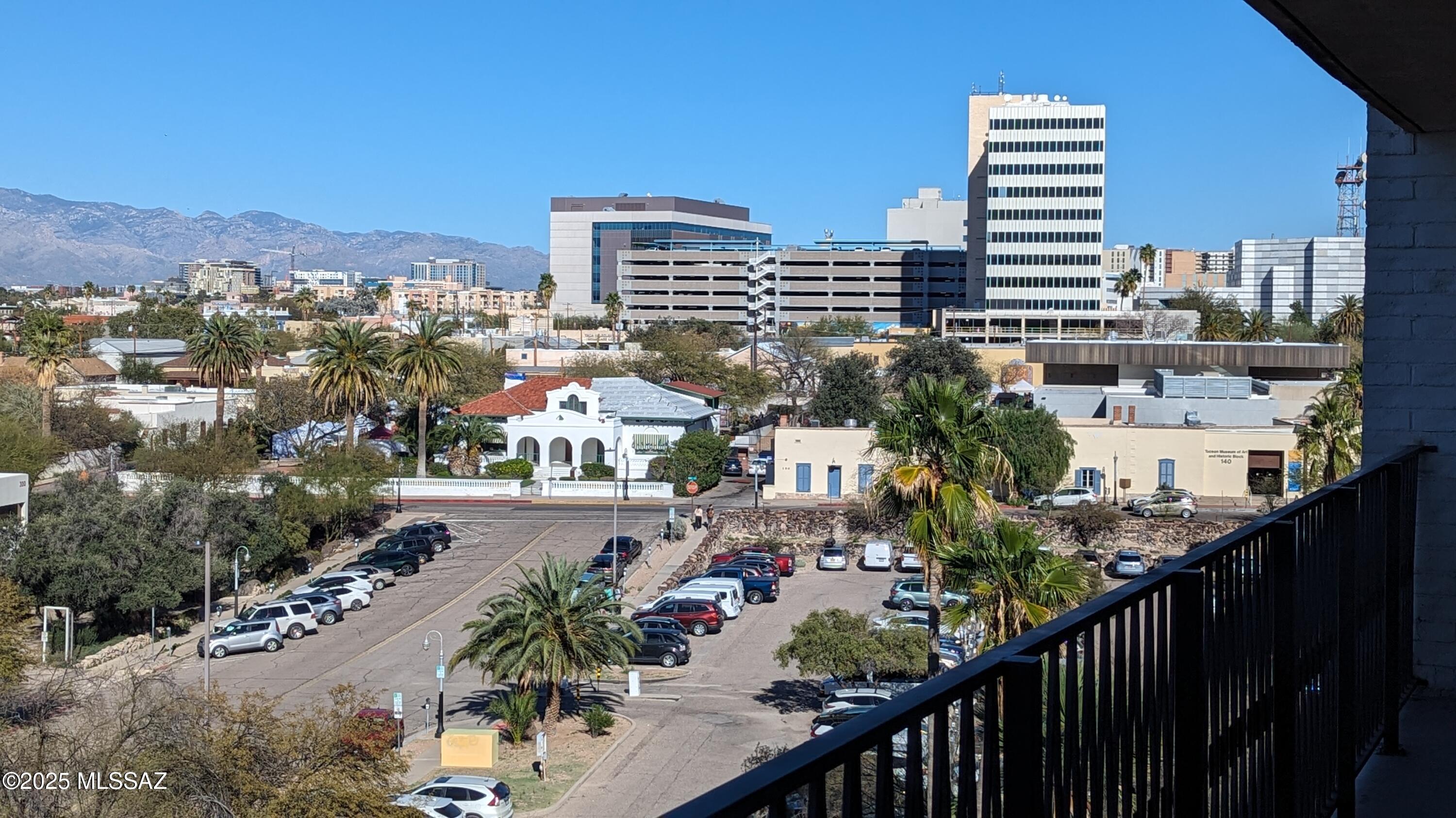 425 W Paseo Redondo 5A