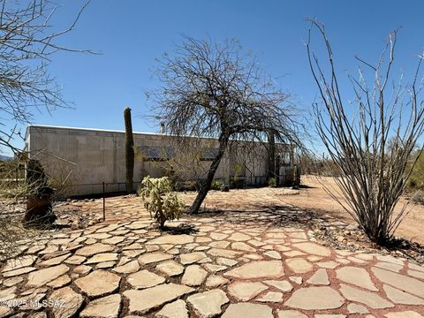 MLS: 22511959