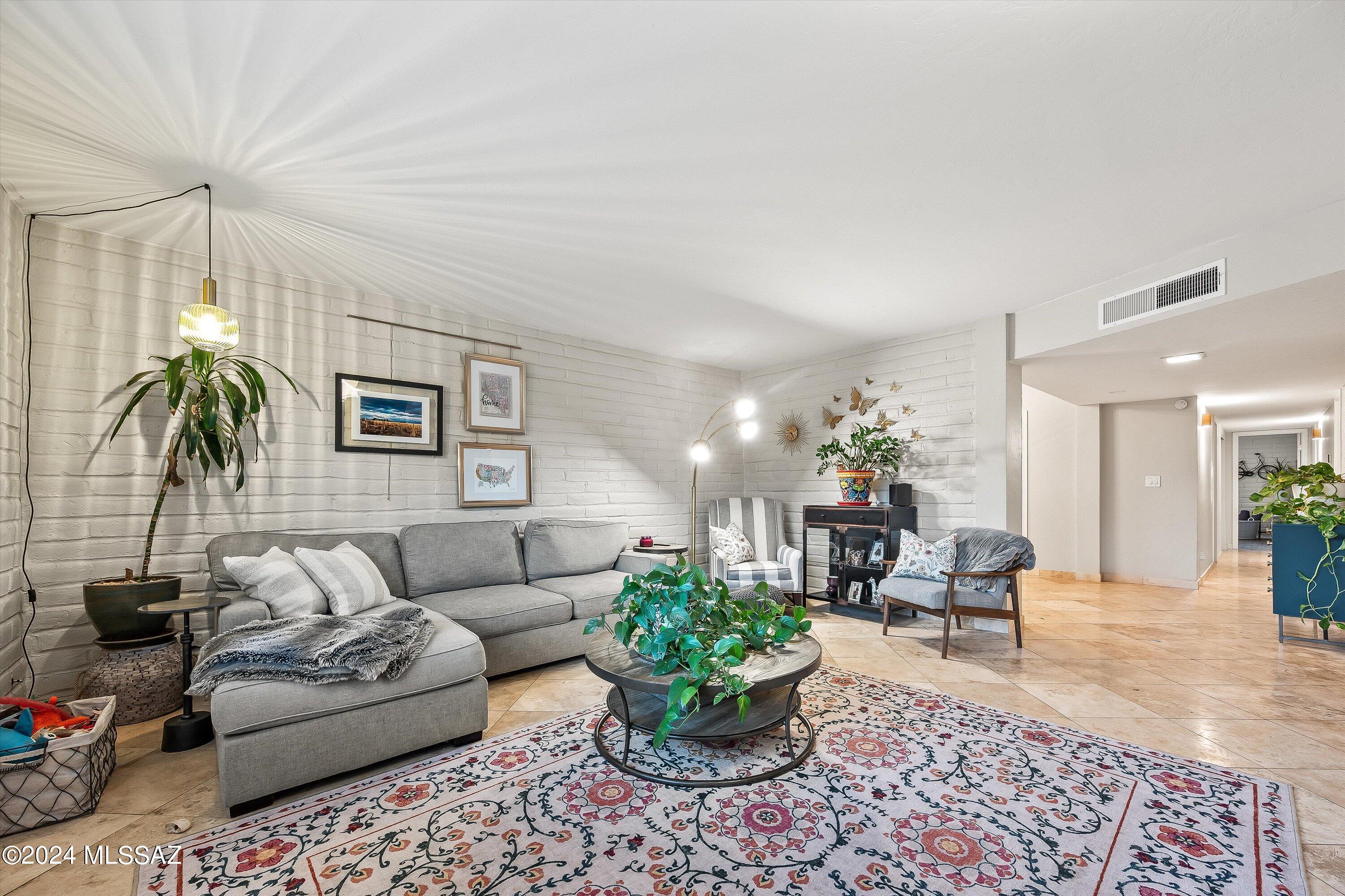 Sunset Manor(1-92) - Residential