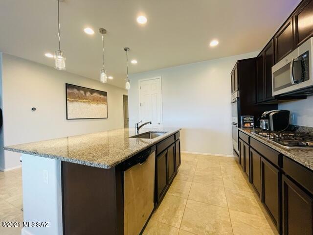 Mountain Vail Estates (1-135) - Residential Lease