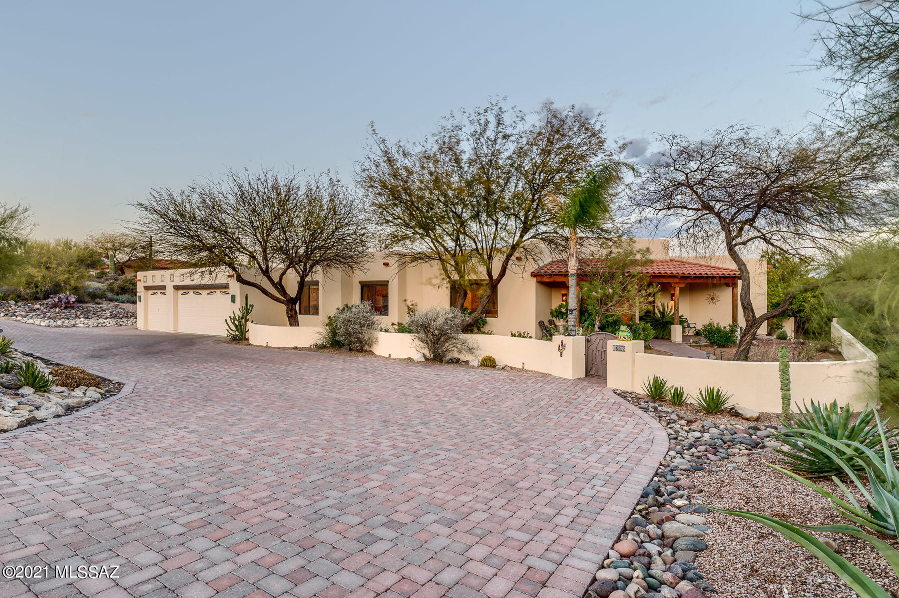 Los Arroyos Del Oeste (1-84) - Residential