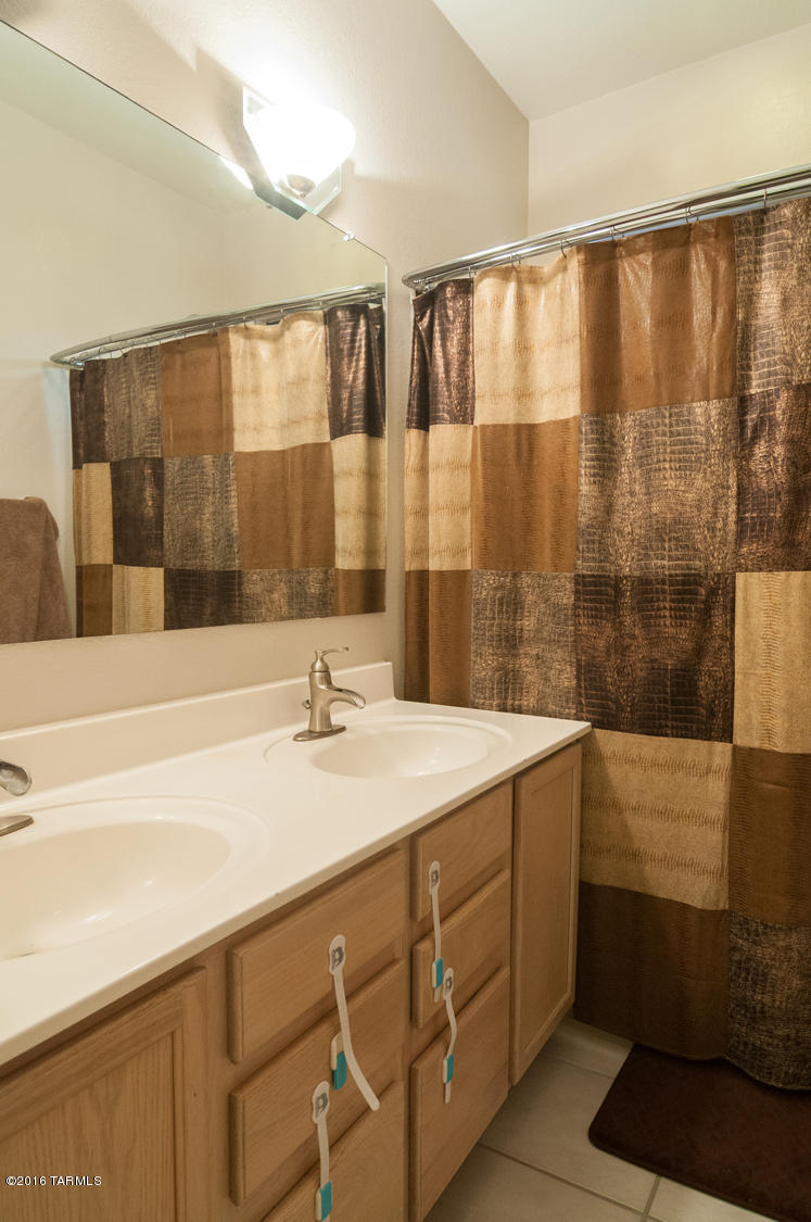 Elliott Homes At Rita Ranch (1-521) - Residential