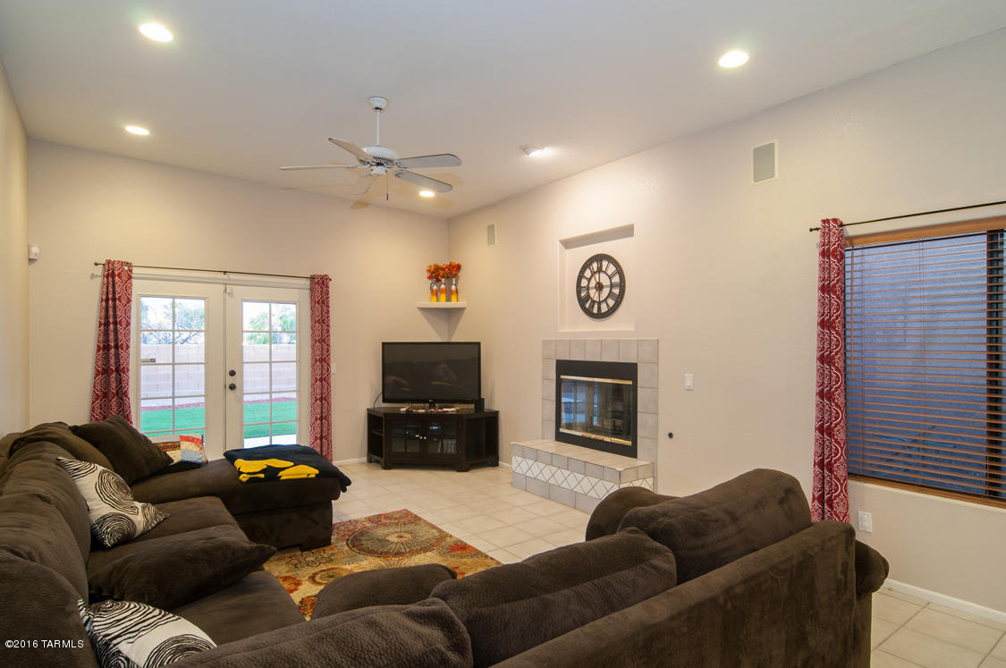 Elliott Homes At Rita Ranch (1-521) - Residential