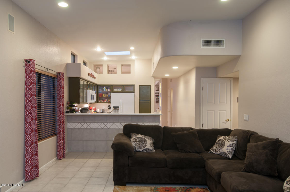 Elliott Homes At Rita Ranch (1-521) - Residential