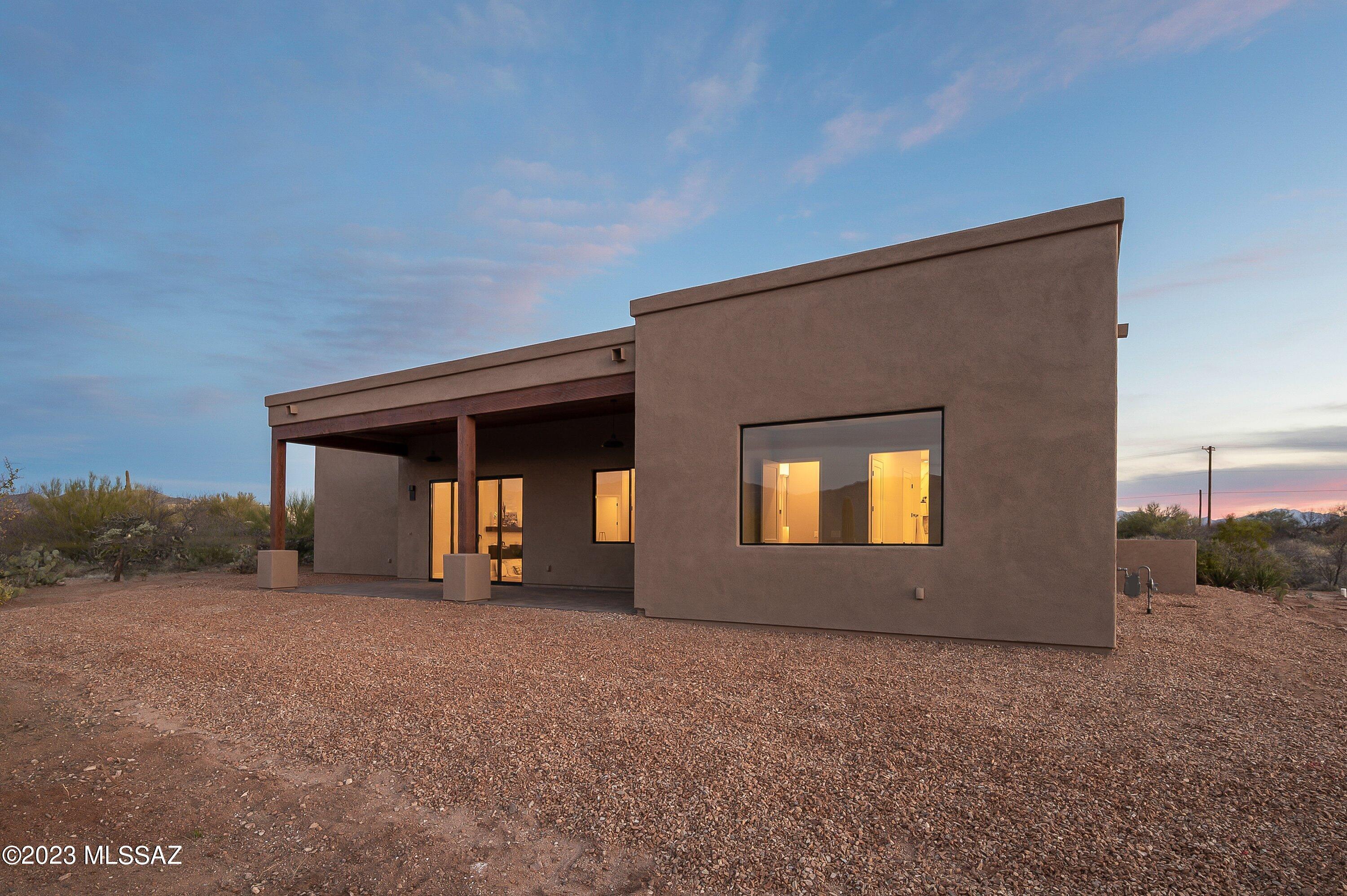 Coyote Creek (1-395) - Residential