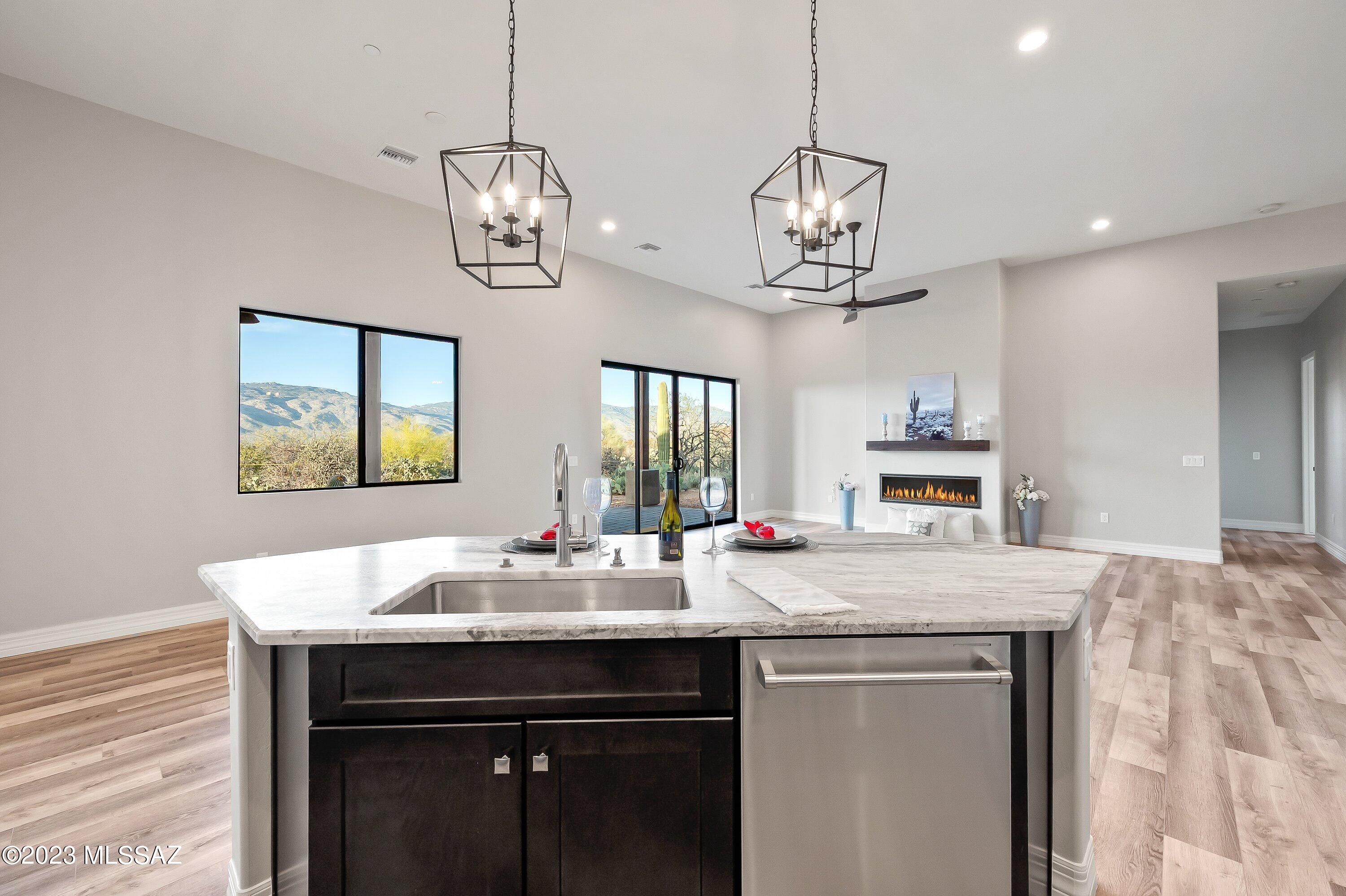 Coyote Creek (1-395) - Residential