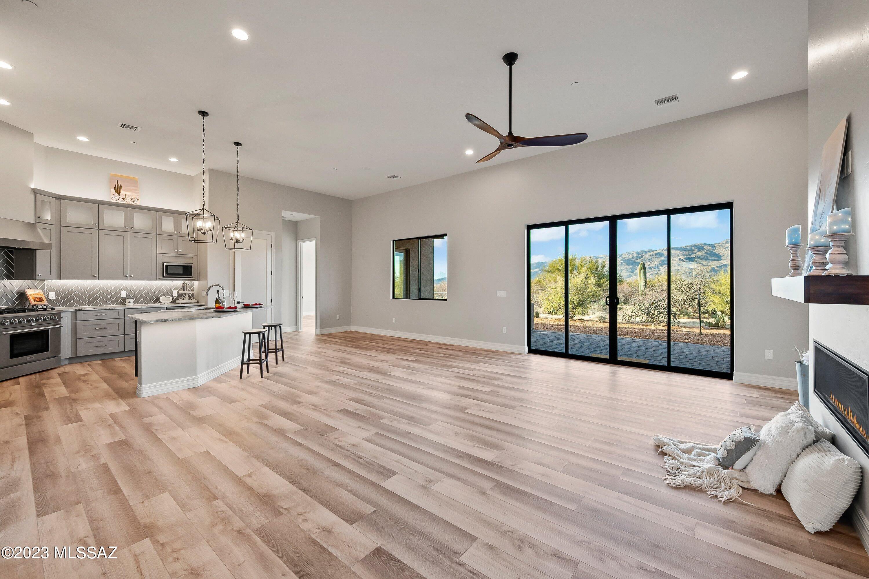 Coyote Creek (1-395) - Residential