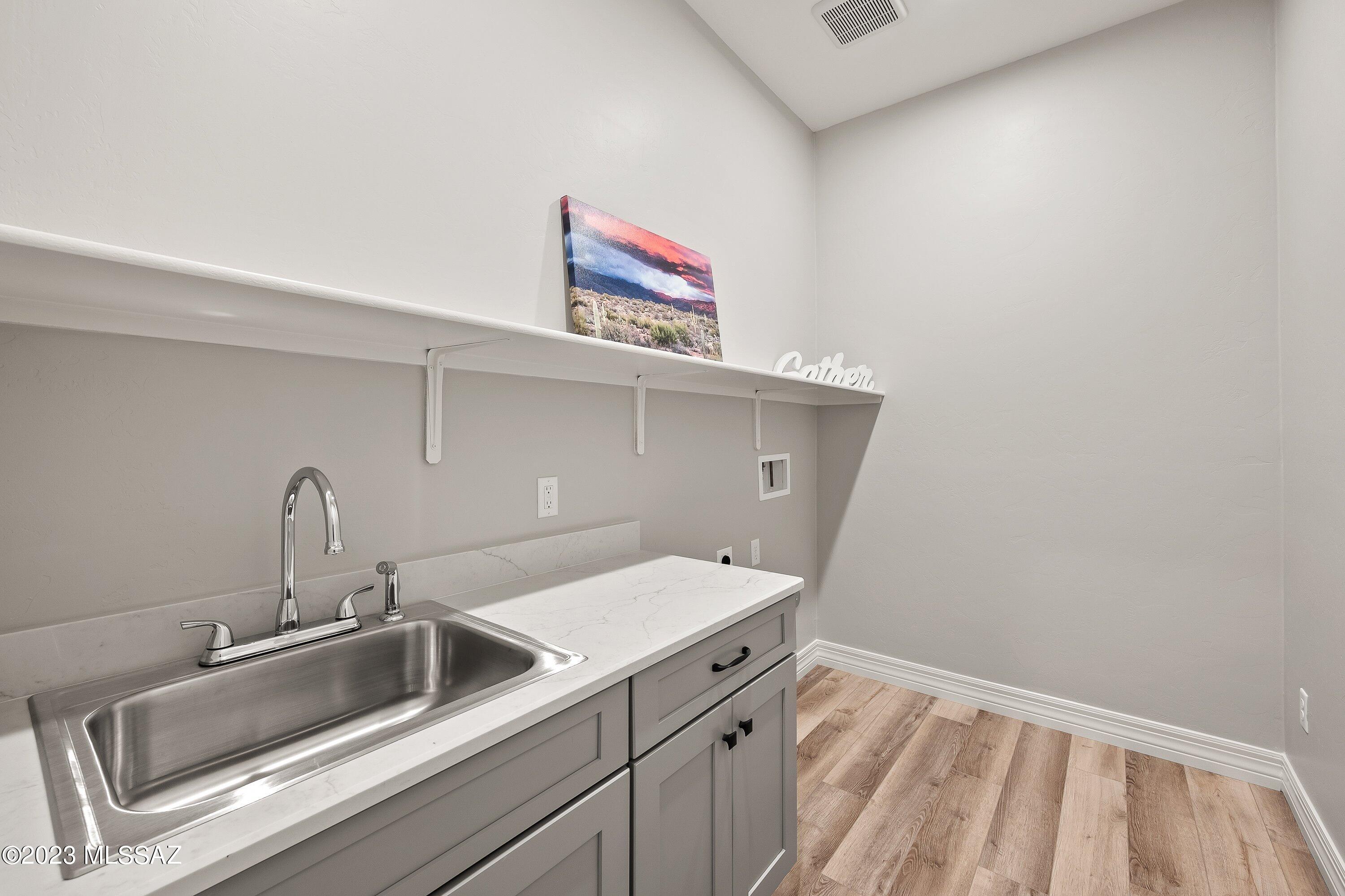 Coyote Creek (1-395) - Residential