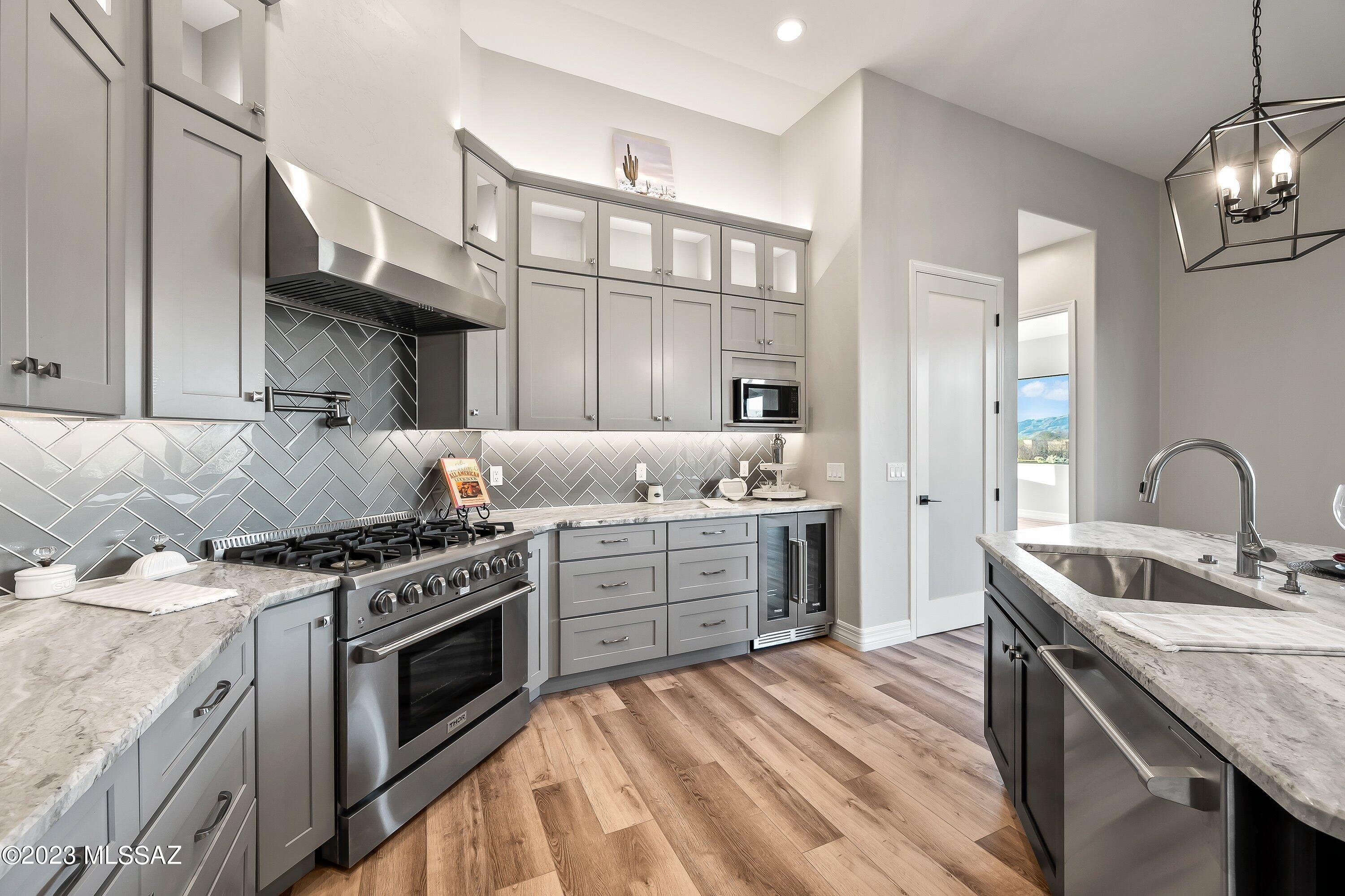 Coyote Creek (1-395) - Residential