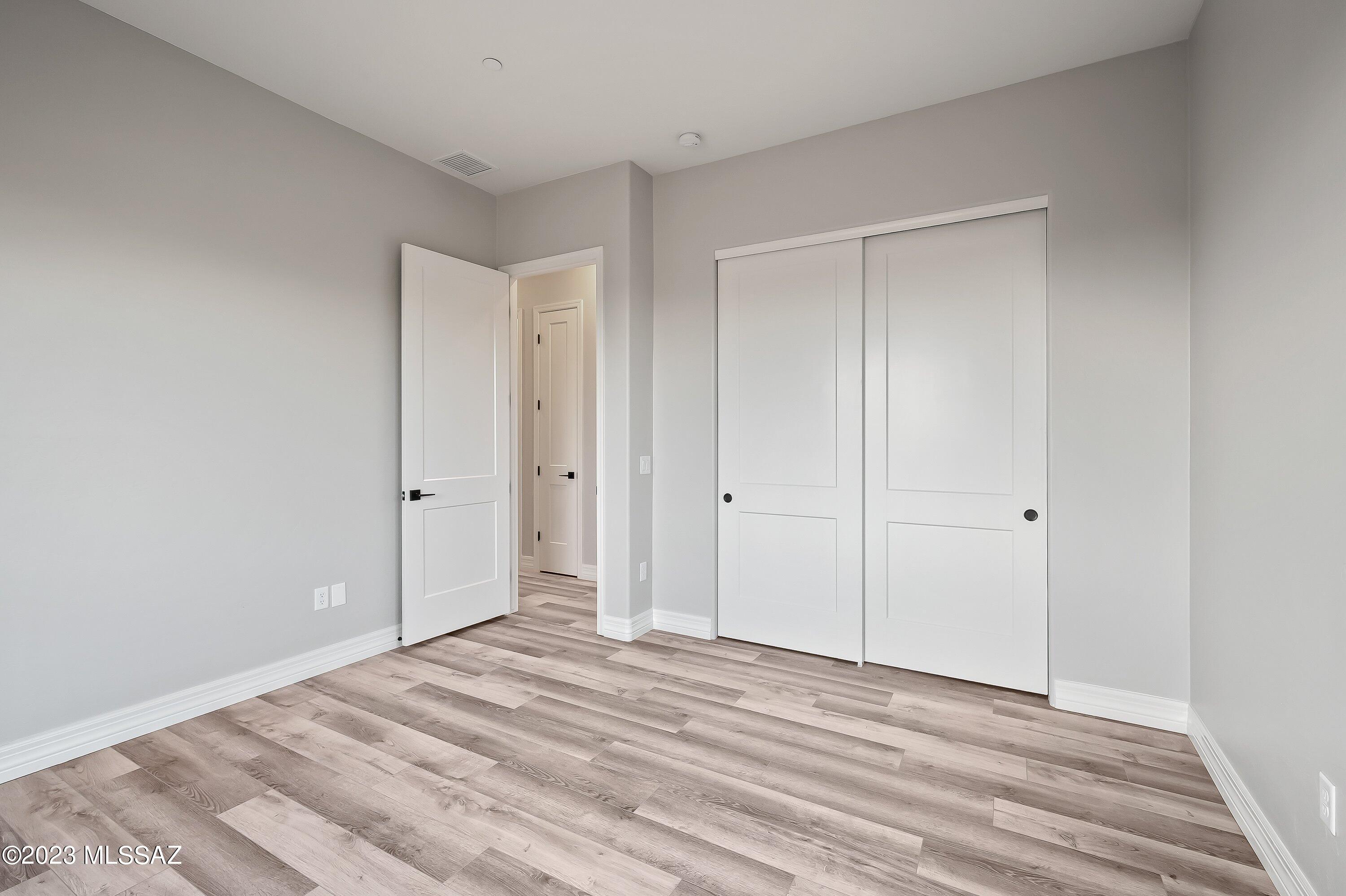 Coyote Creek (1-395) - Residential