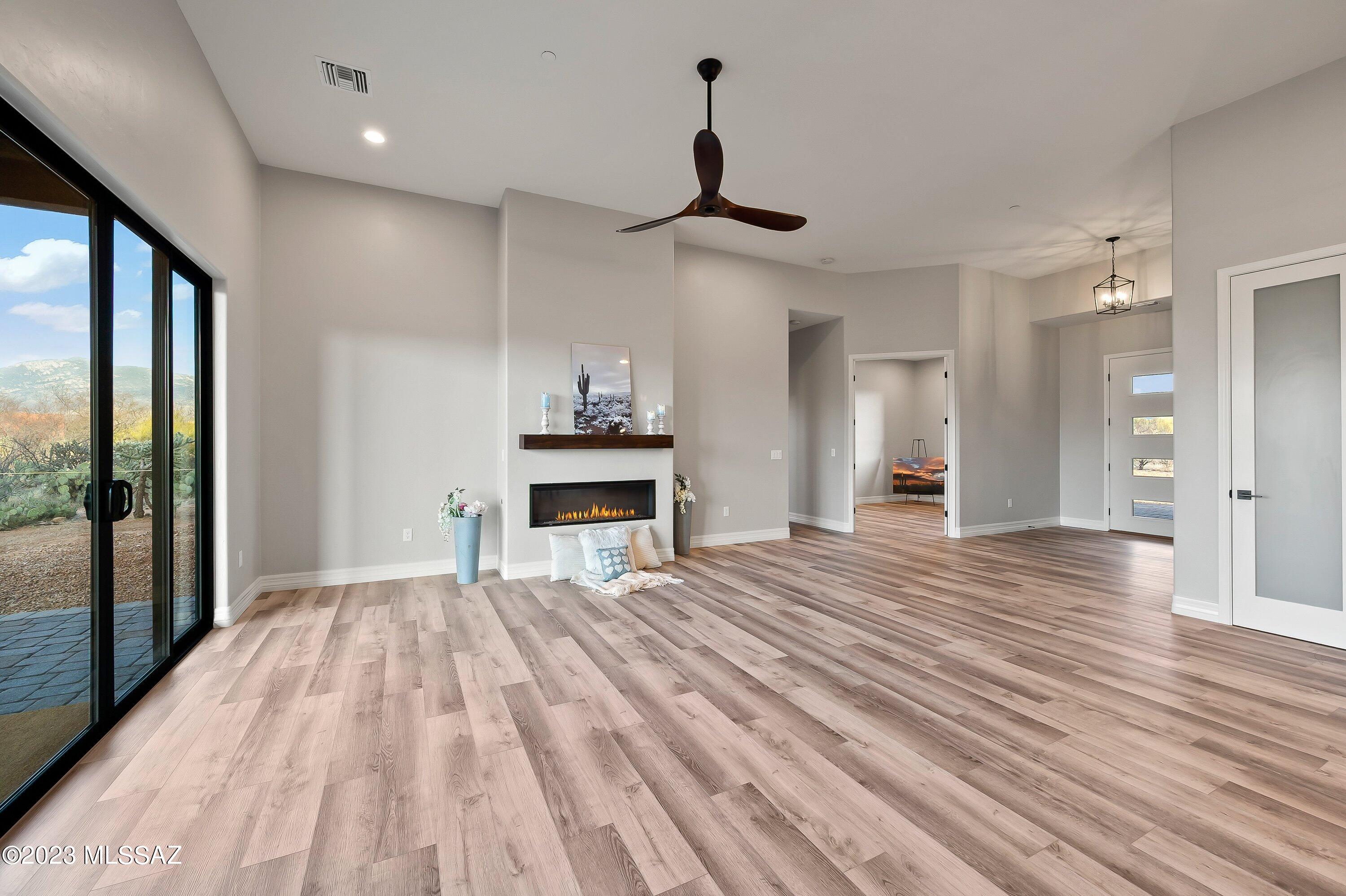 Coyote Creek (1-395) - Residential