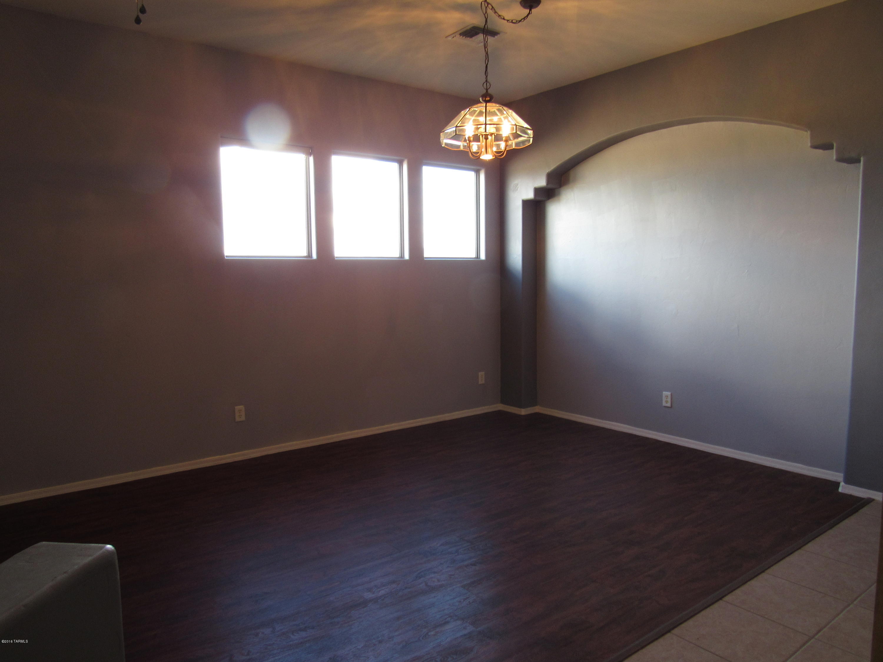 Eagle Point Estates (1-212) - Residential Lease
