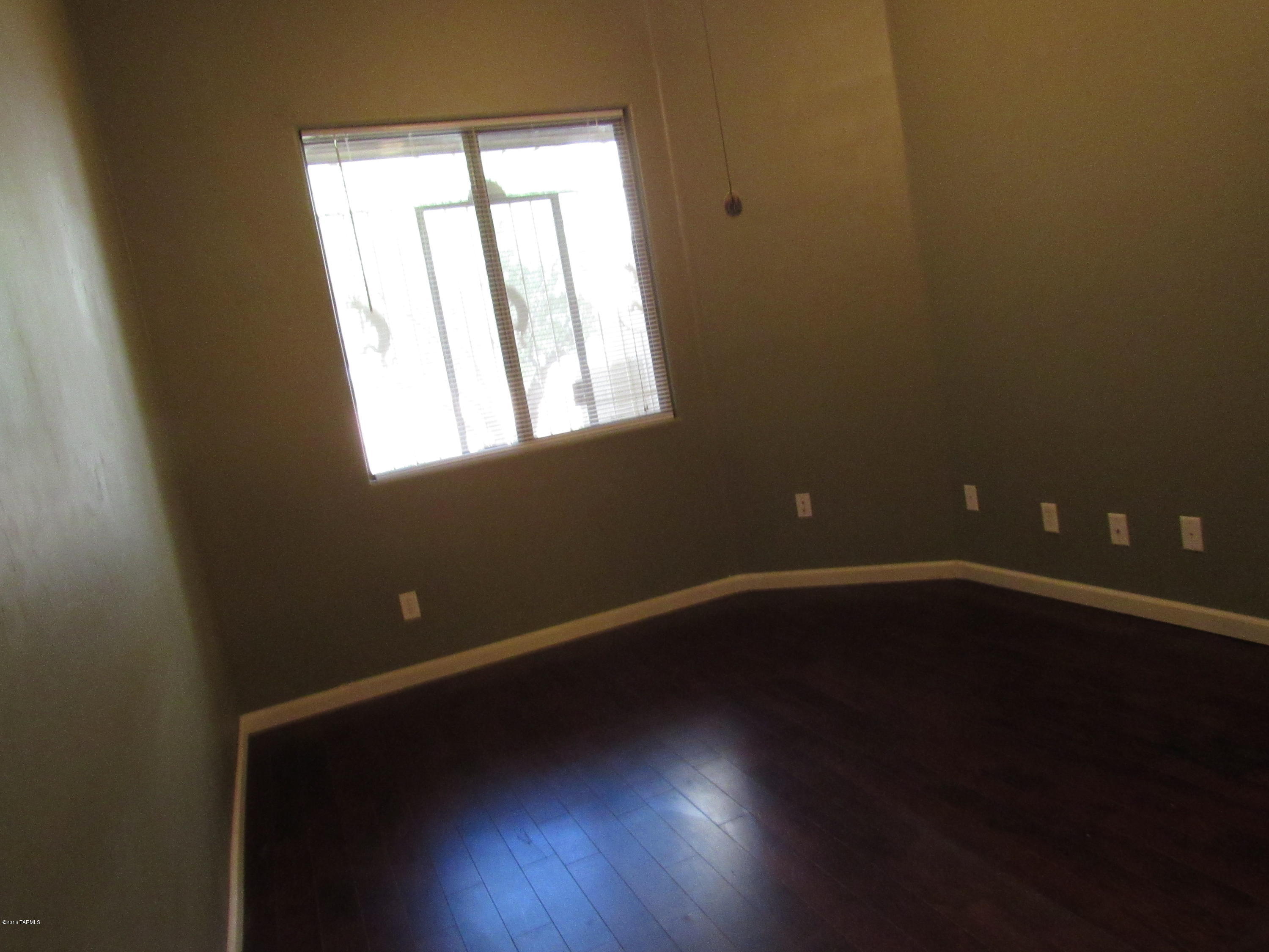 Eagle Point Estates (1-212) - Residential Lease