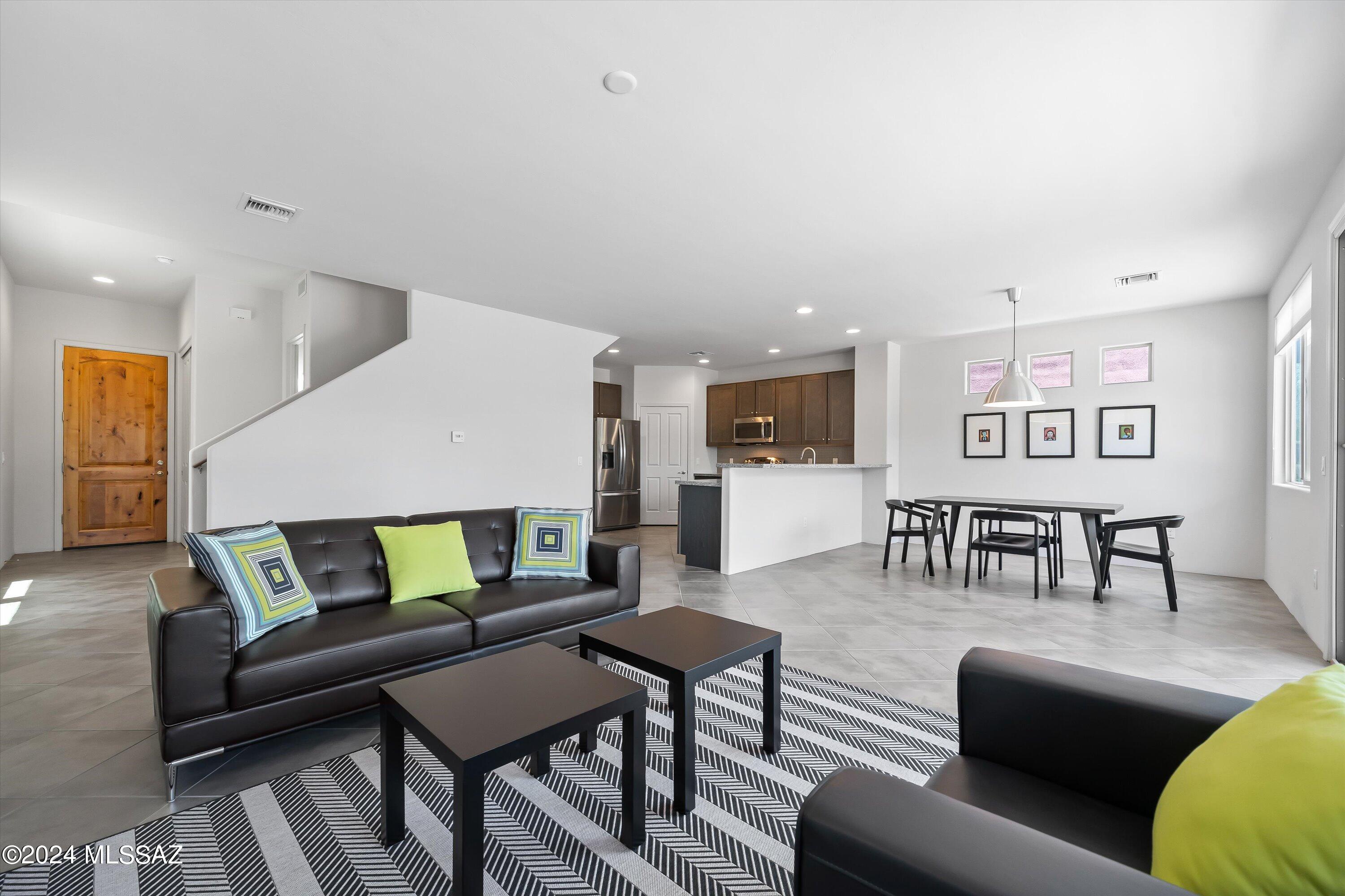 Miramonte At Glenn SQ20133580243 - Residential
