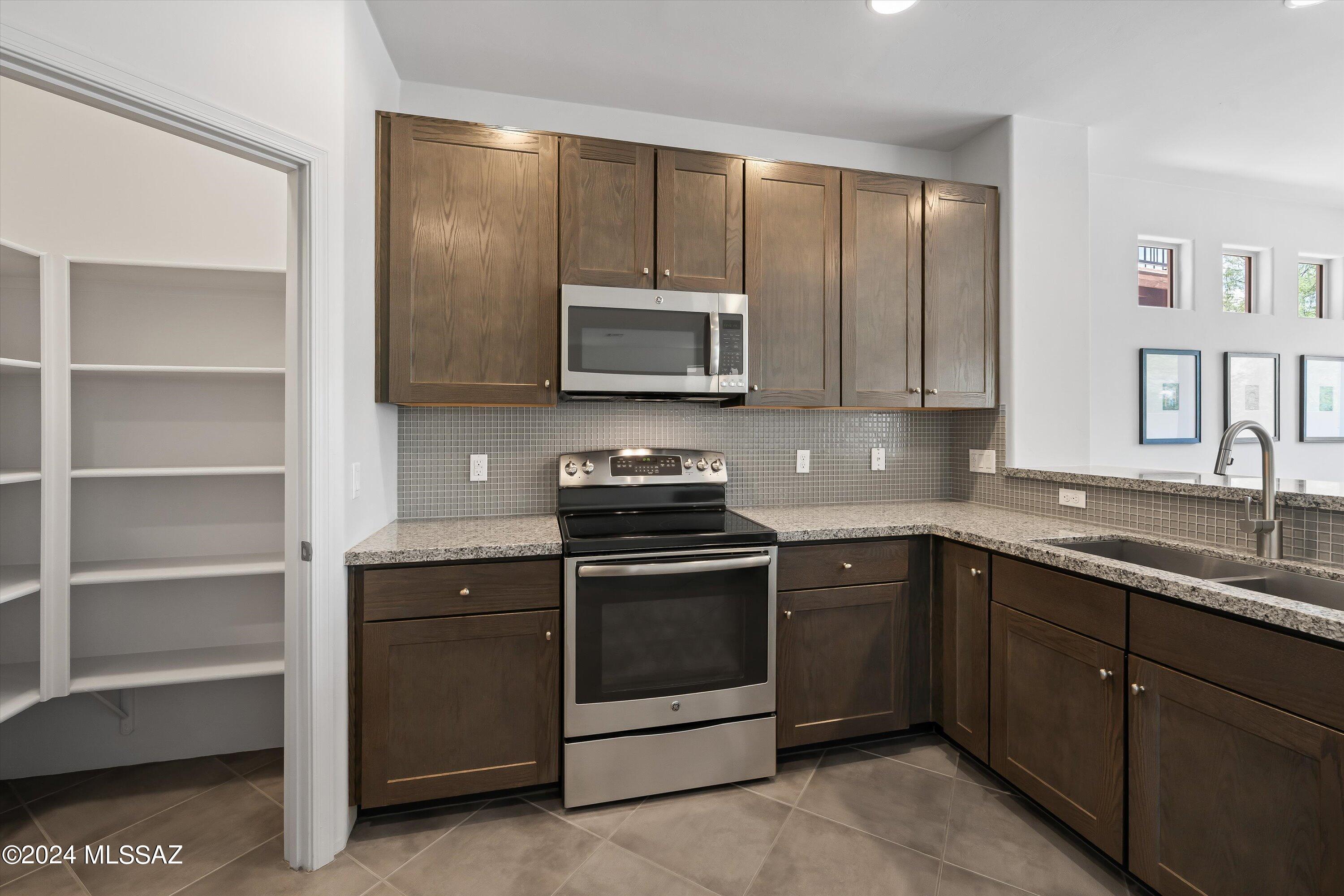 Miramonte At Glenn SQ20133580243 - Residential