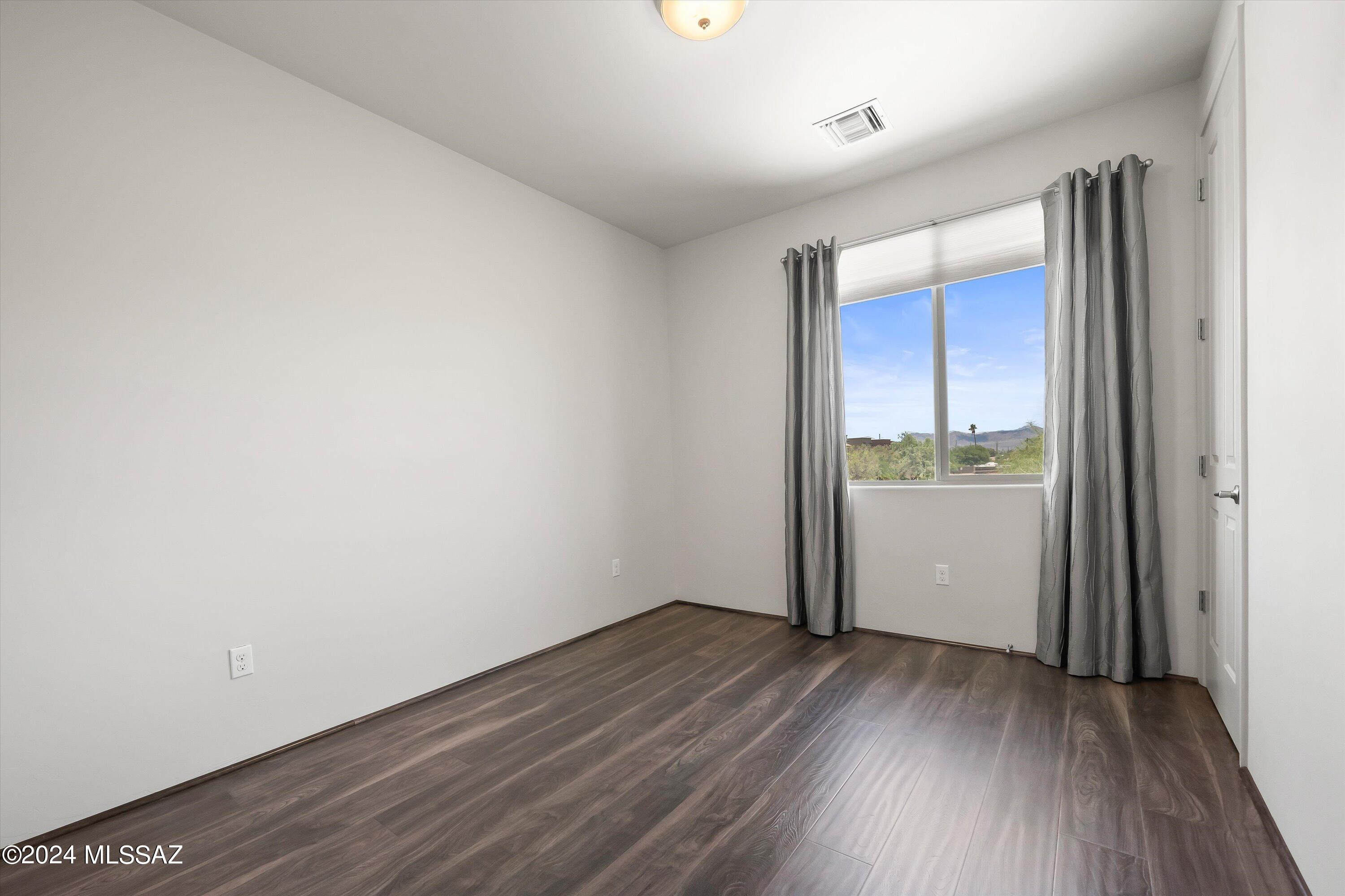 Miramonte At Glenn SQ20133580243 - Residential