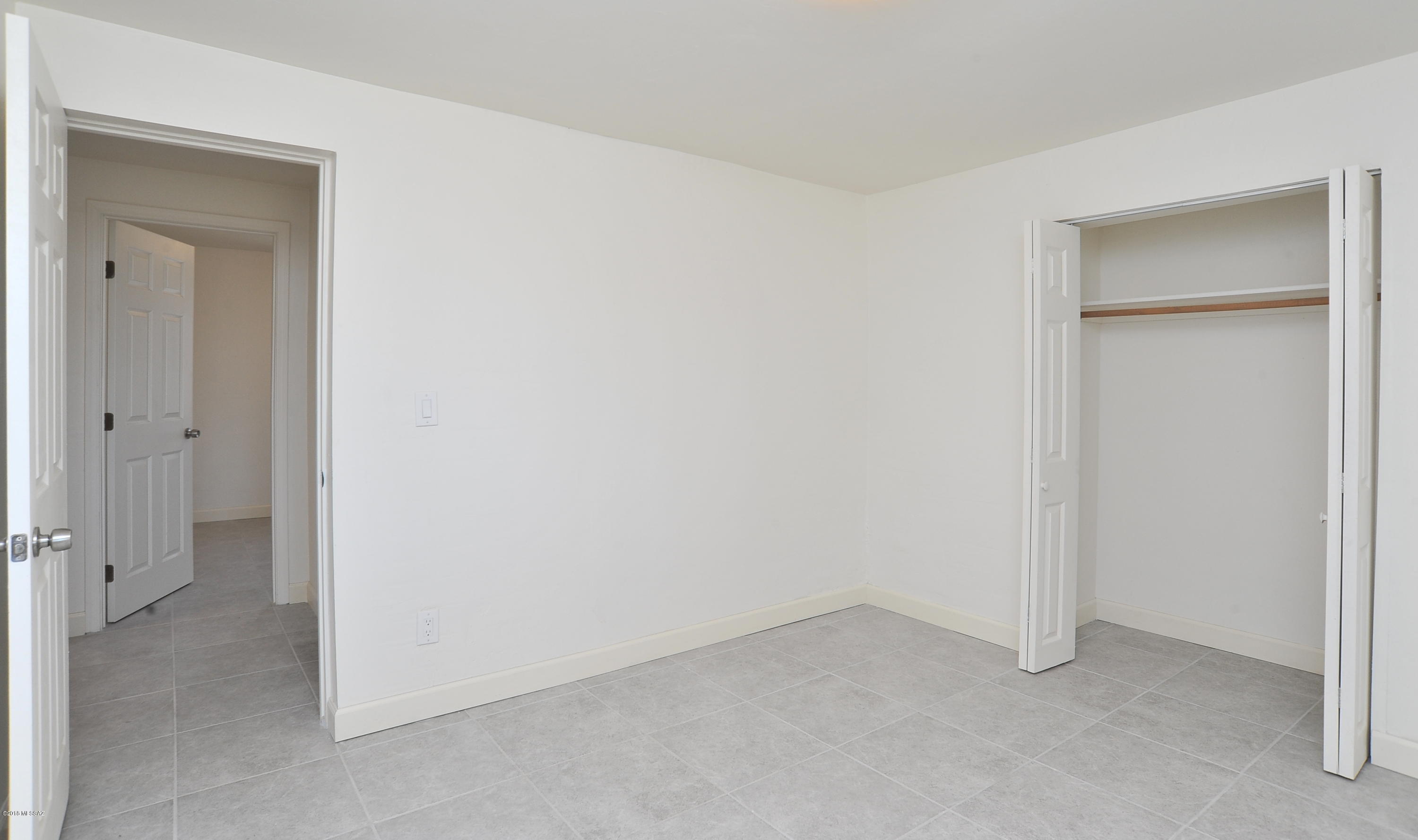 Miracle Mile Manor - Residential