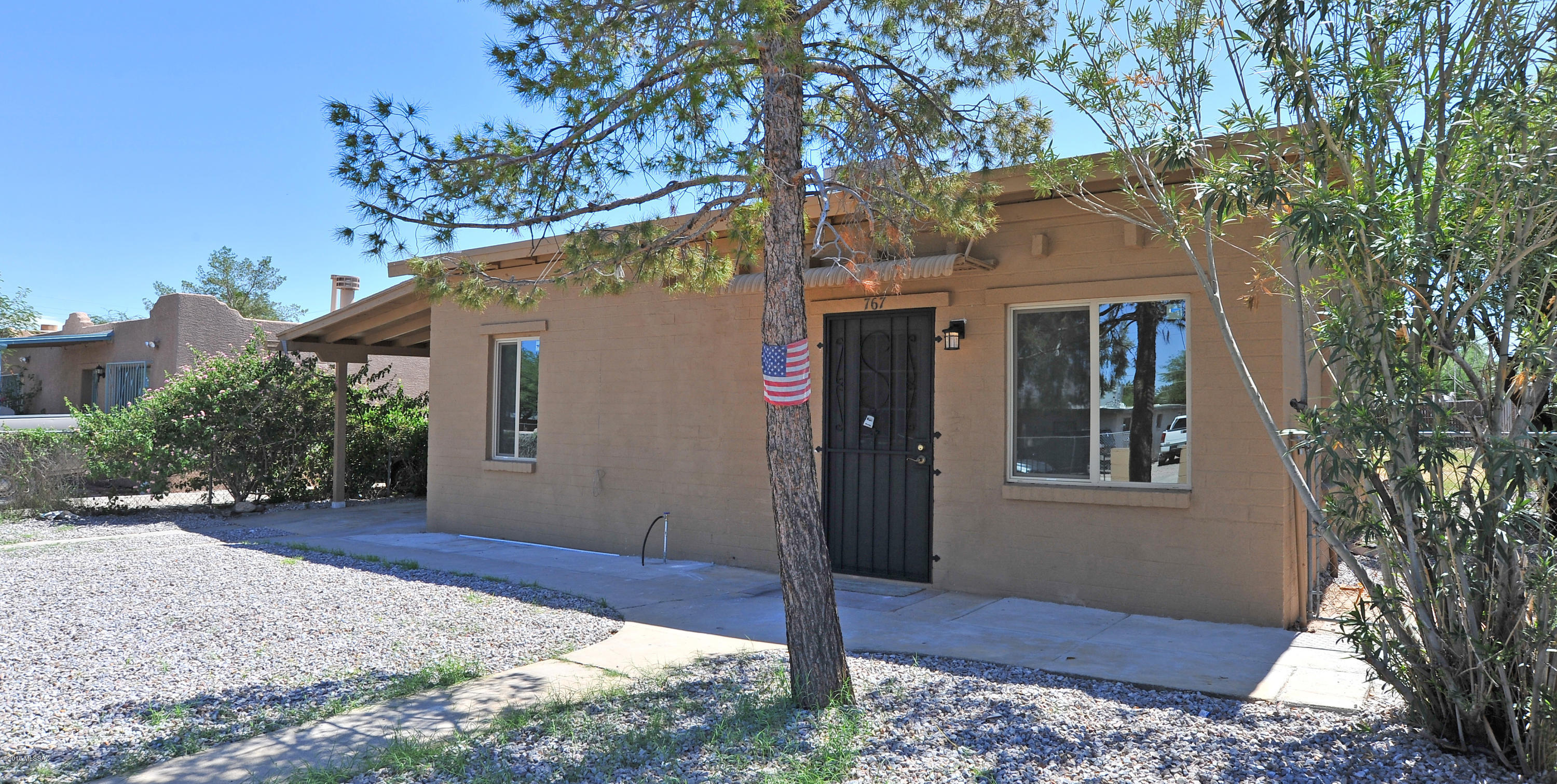 Miracle Mile Manor - Residential
