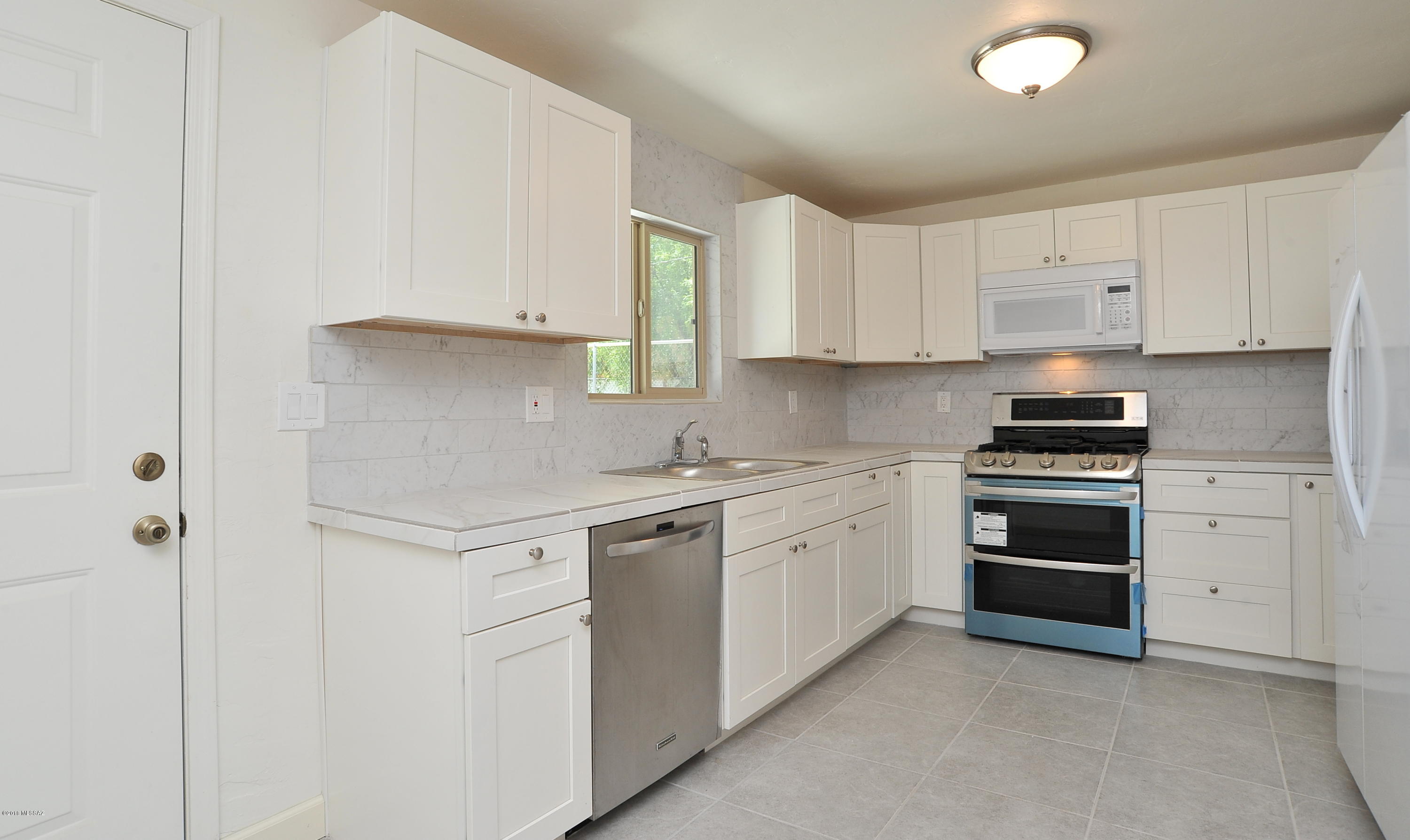 Miracle Mile Manor - Residential