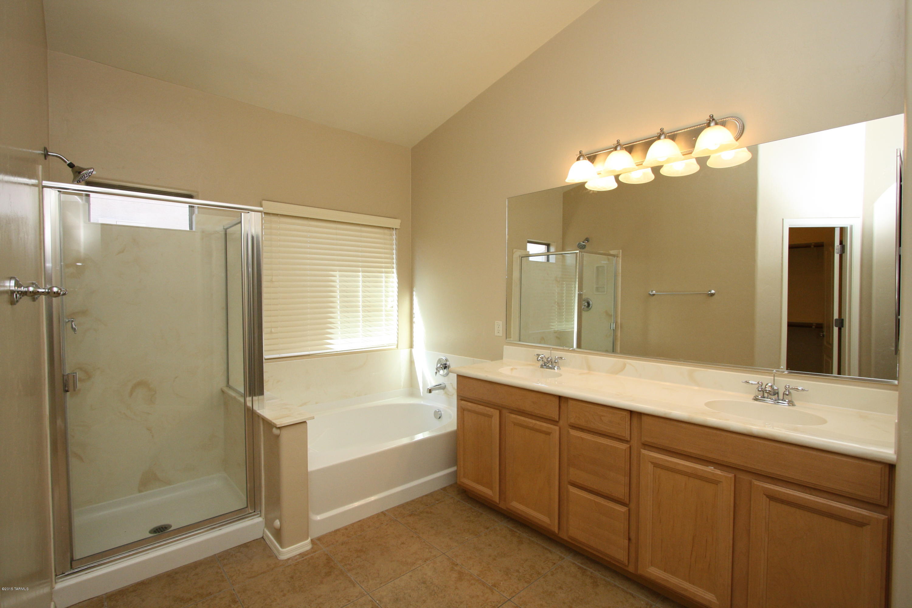 Tangerine Terrace (1-105) - Residential Lease