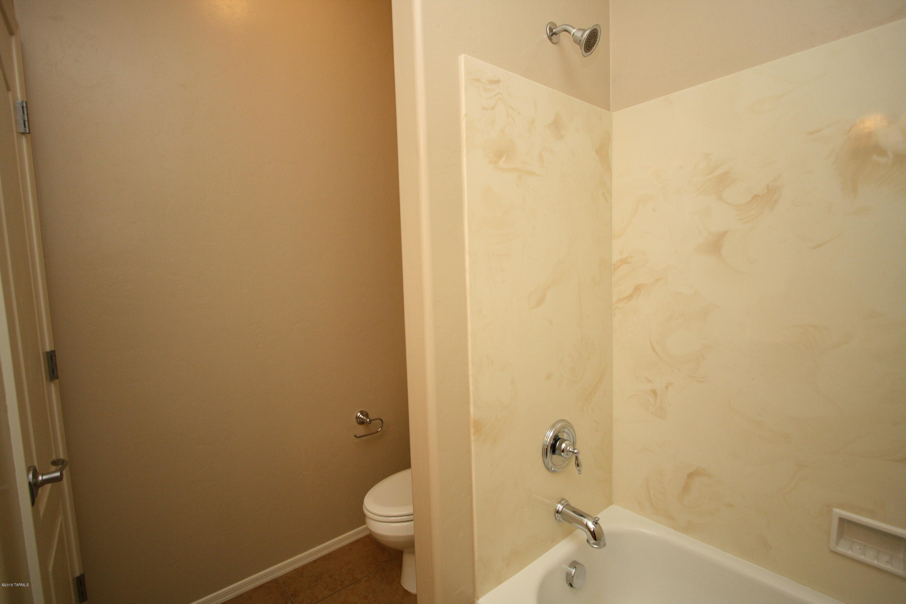 Tangerine Terrace (1-105) - Residential Lease
