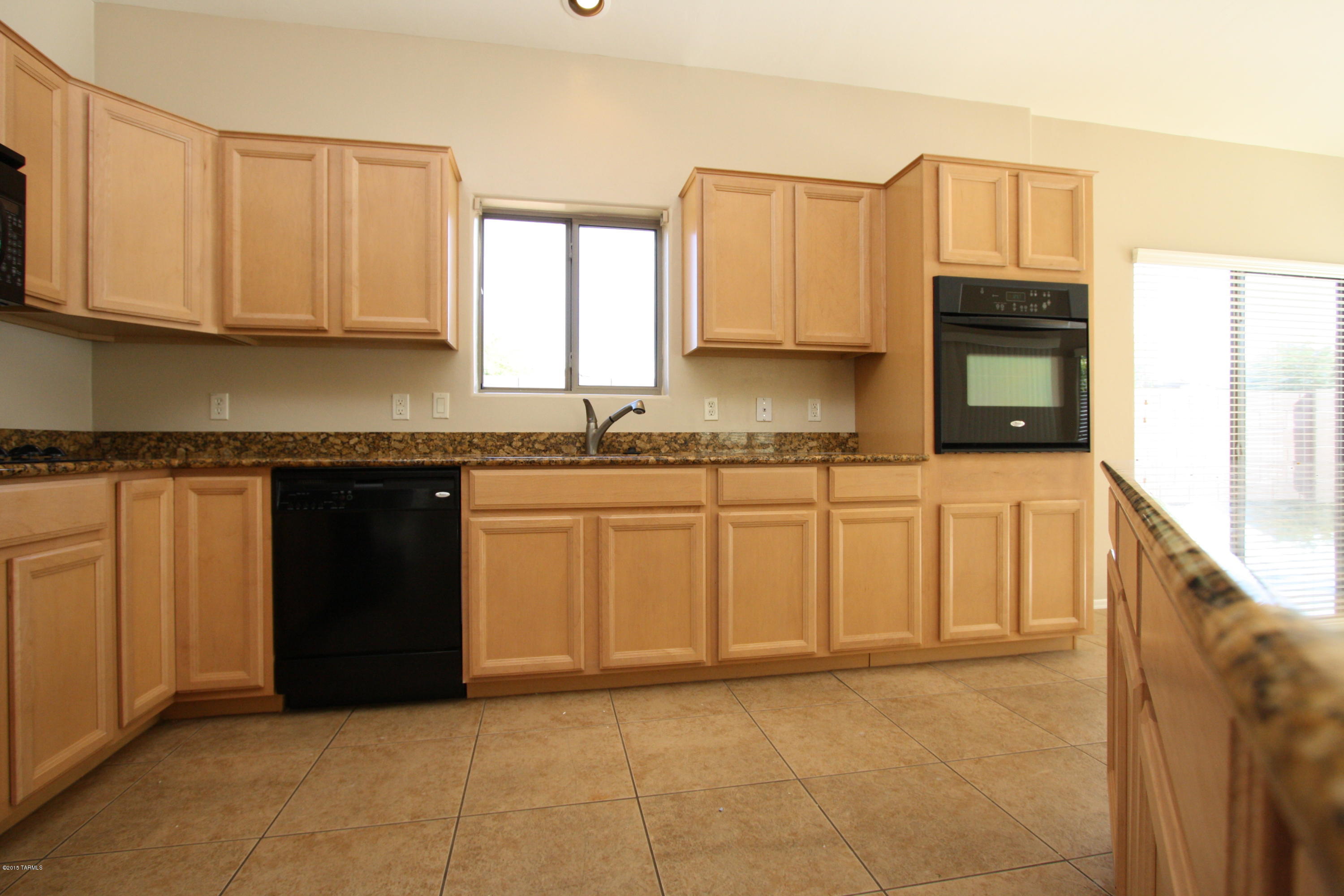 Tangerine Terrace (1-105) - Residential Lease