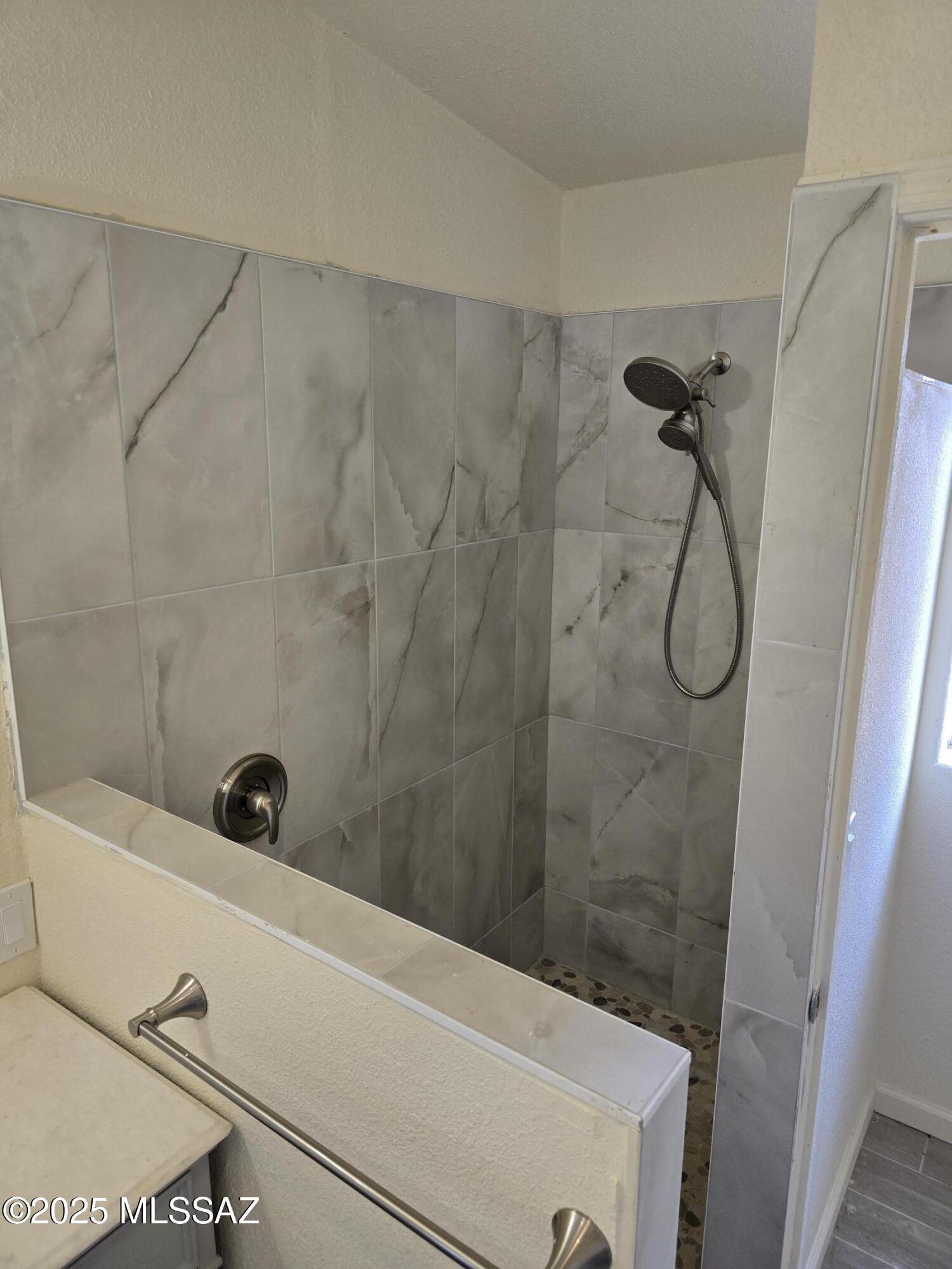 15785 N Twin Lakes Drive