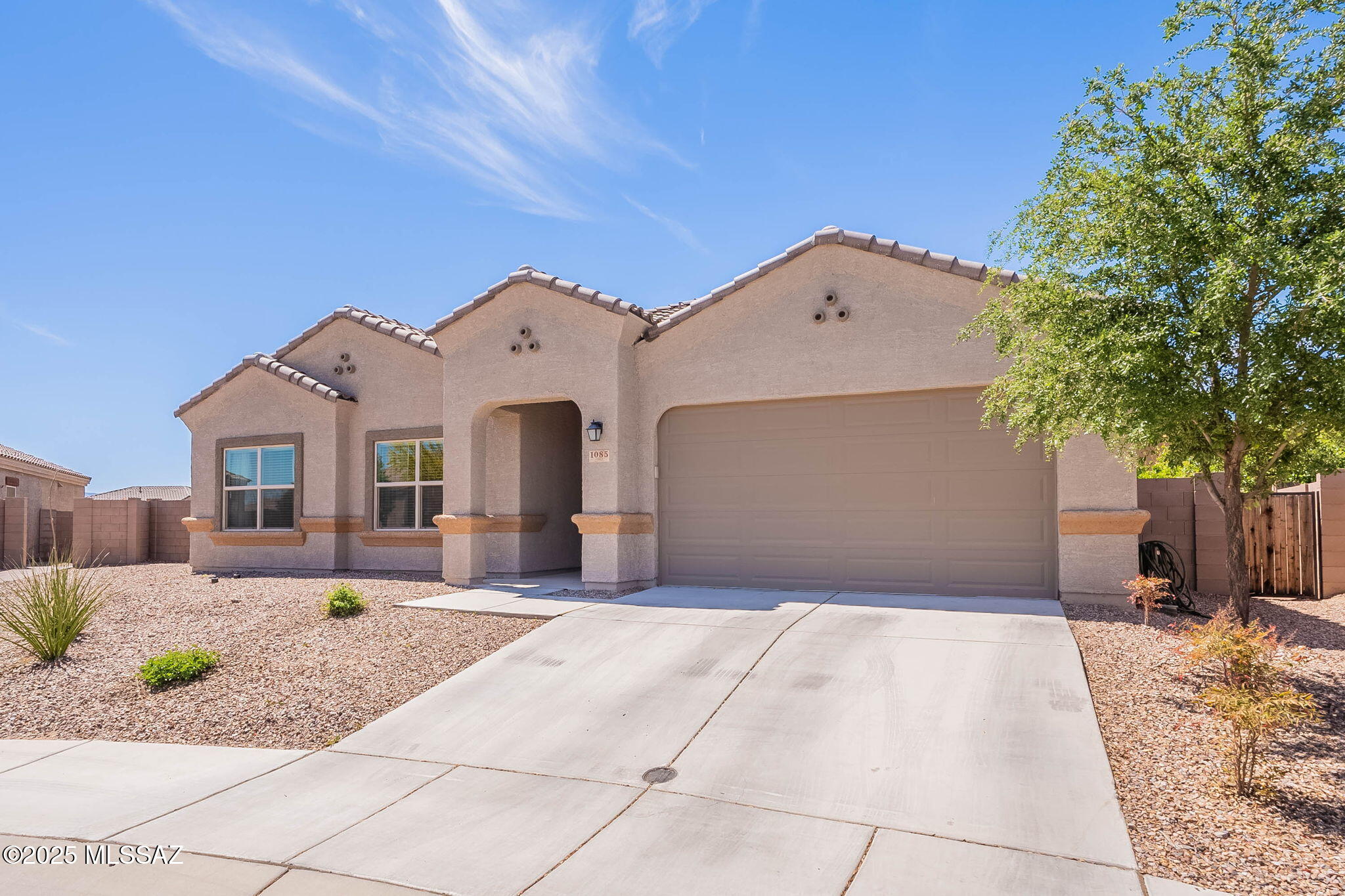 1085 W Whispering Meadows Court