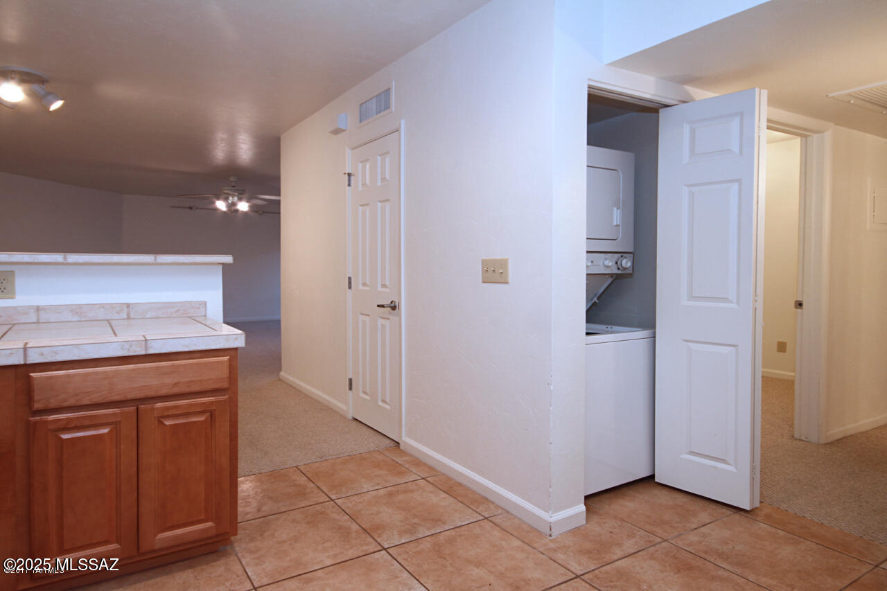 Reflections in the Catalina Condominium - Residential Lease