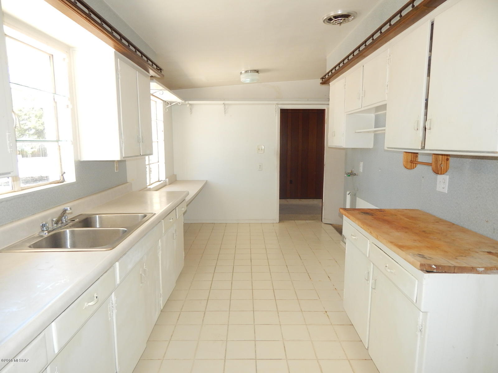 Douglas Terrace (1-69) - Residential