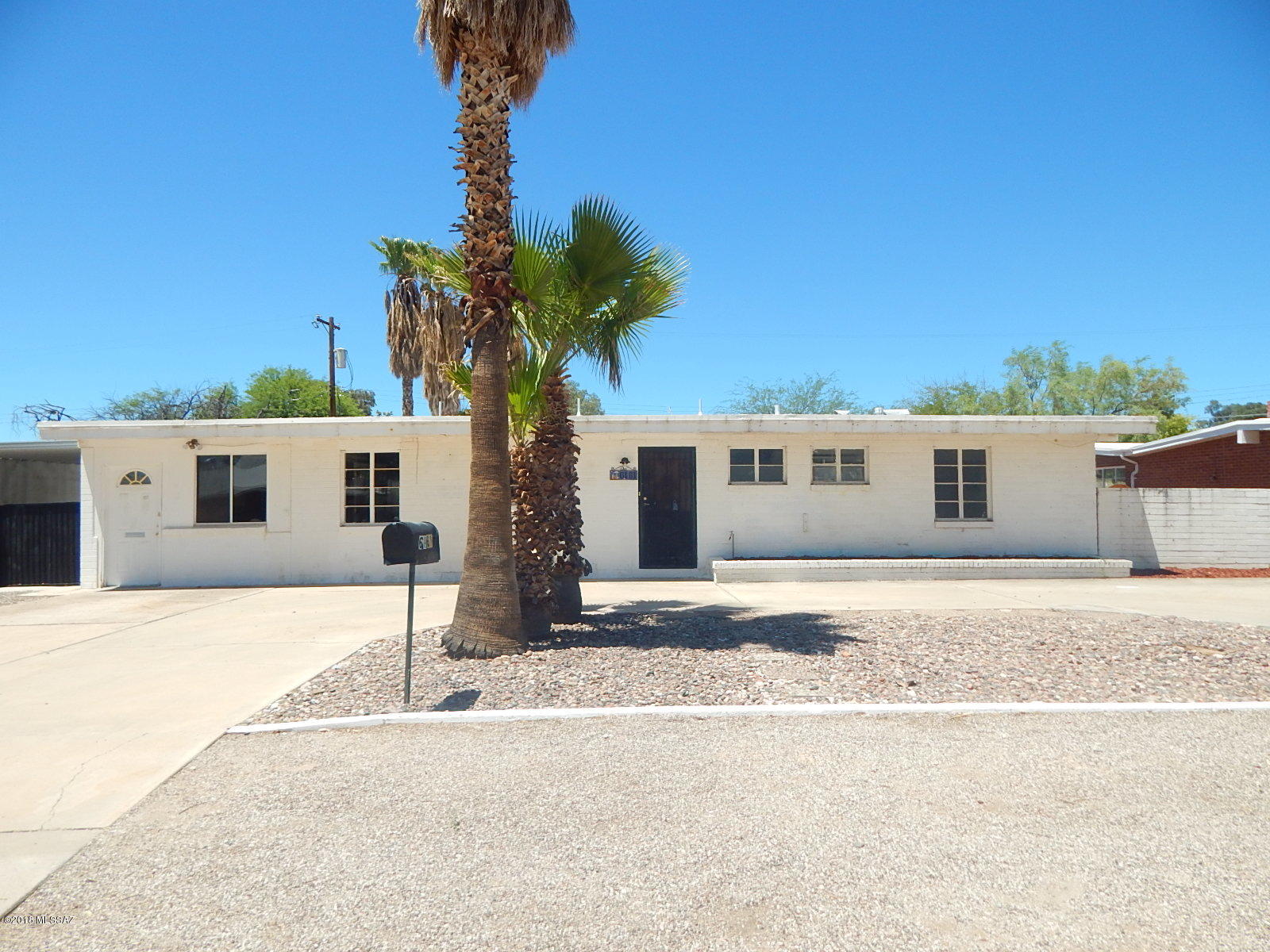 Douglas Terrace (1-69) - Residential