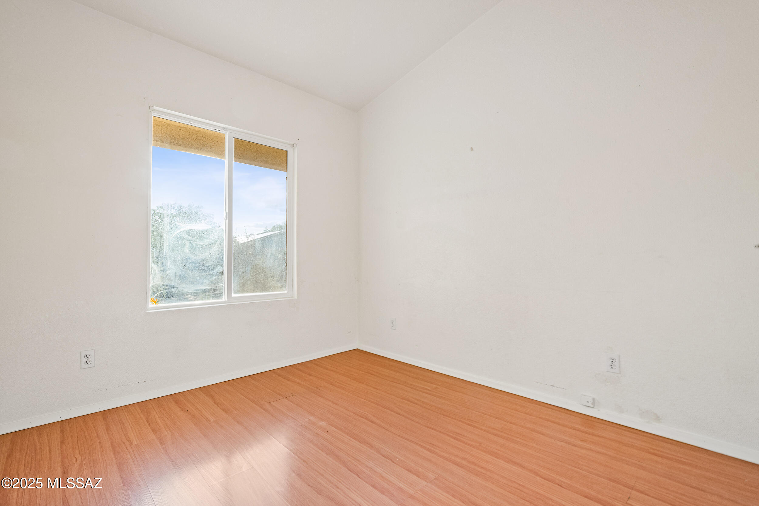 Silver Moon (1-101) - Residential