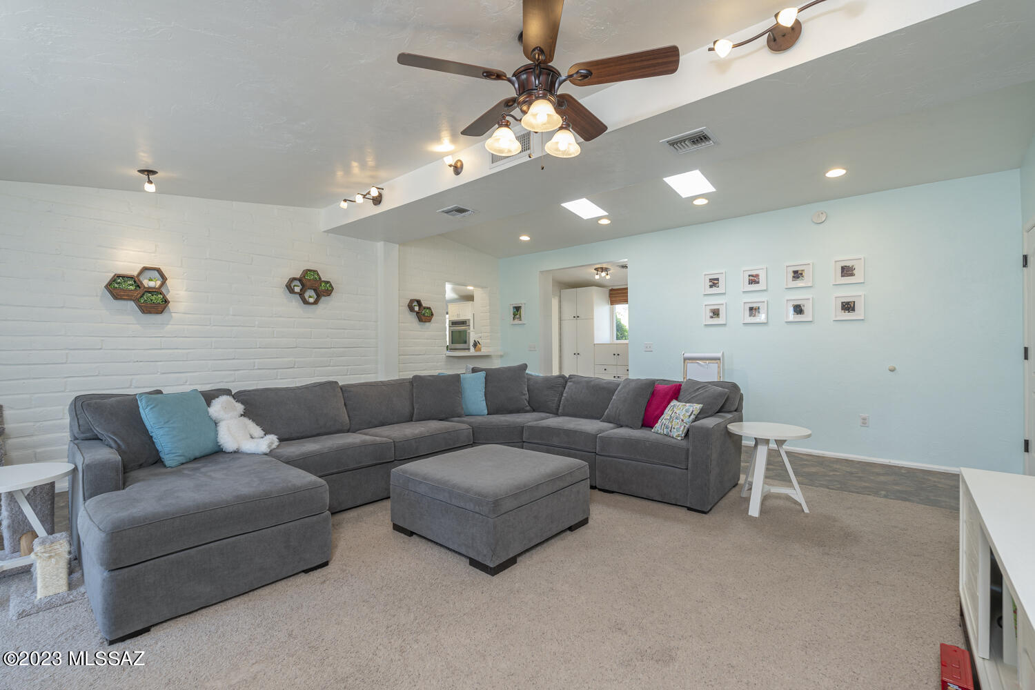 Westward Look Terrace - Residential
