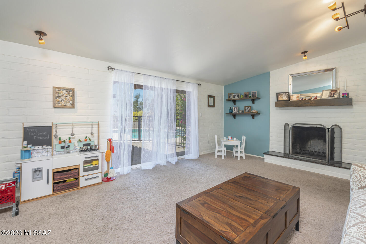 Westward Look Terrace - Residential