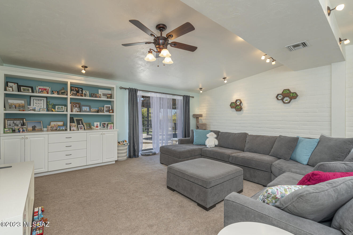 Westward Look Terrace - Residential