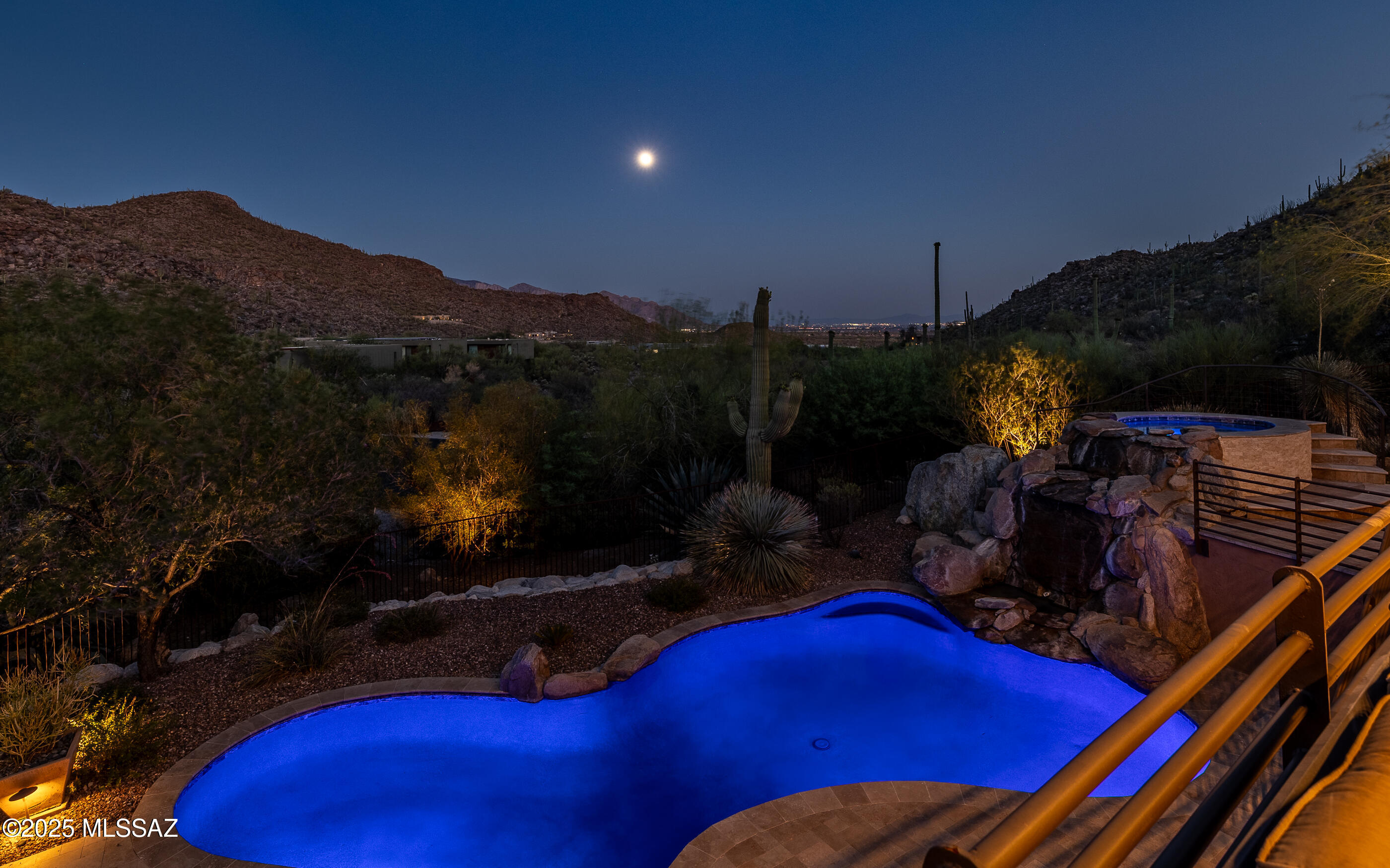 Canyon Pass At Dove Mountain - Residential