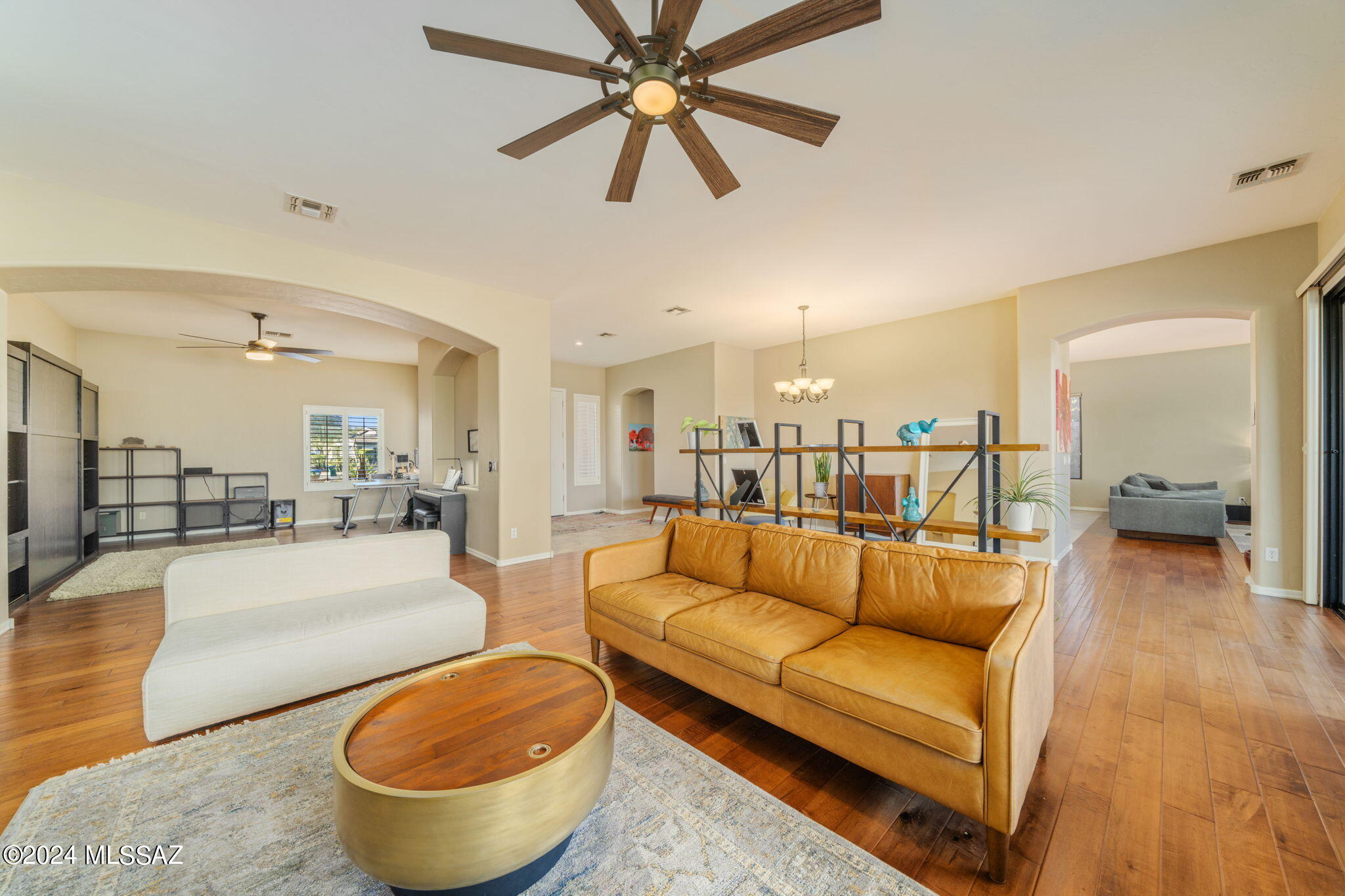 Mira Vista (1-60) - Residential