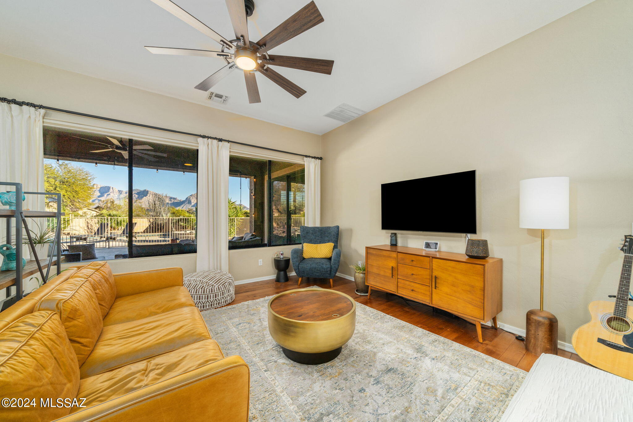 Mira Vista (1-60) - Residential