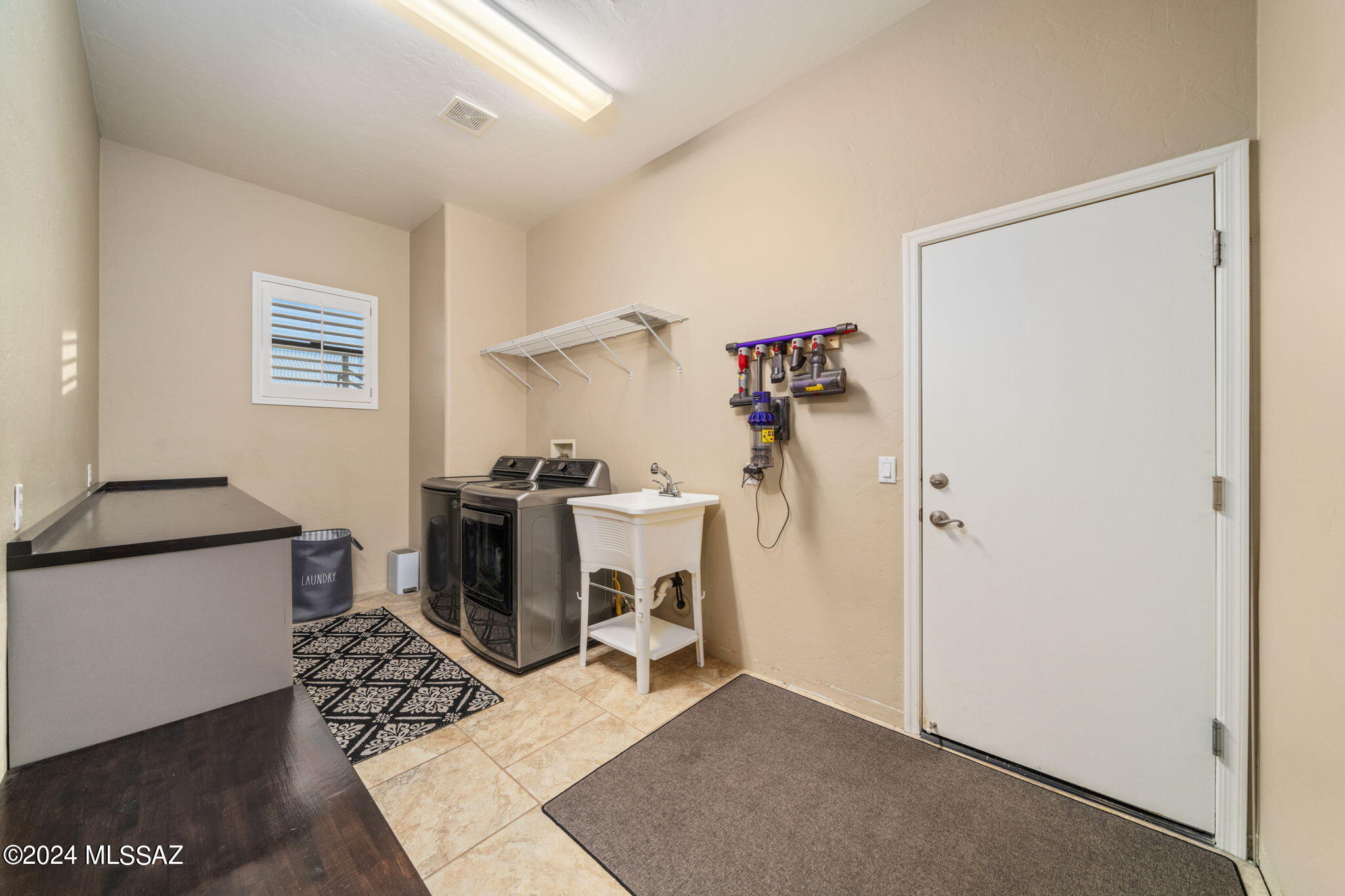 Mira Vista (1-60) - Residential
