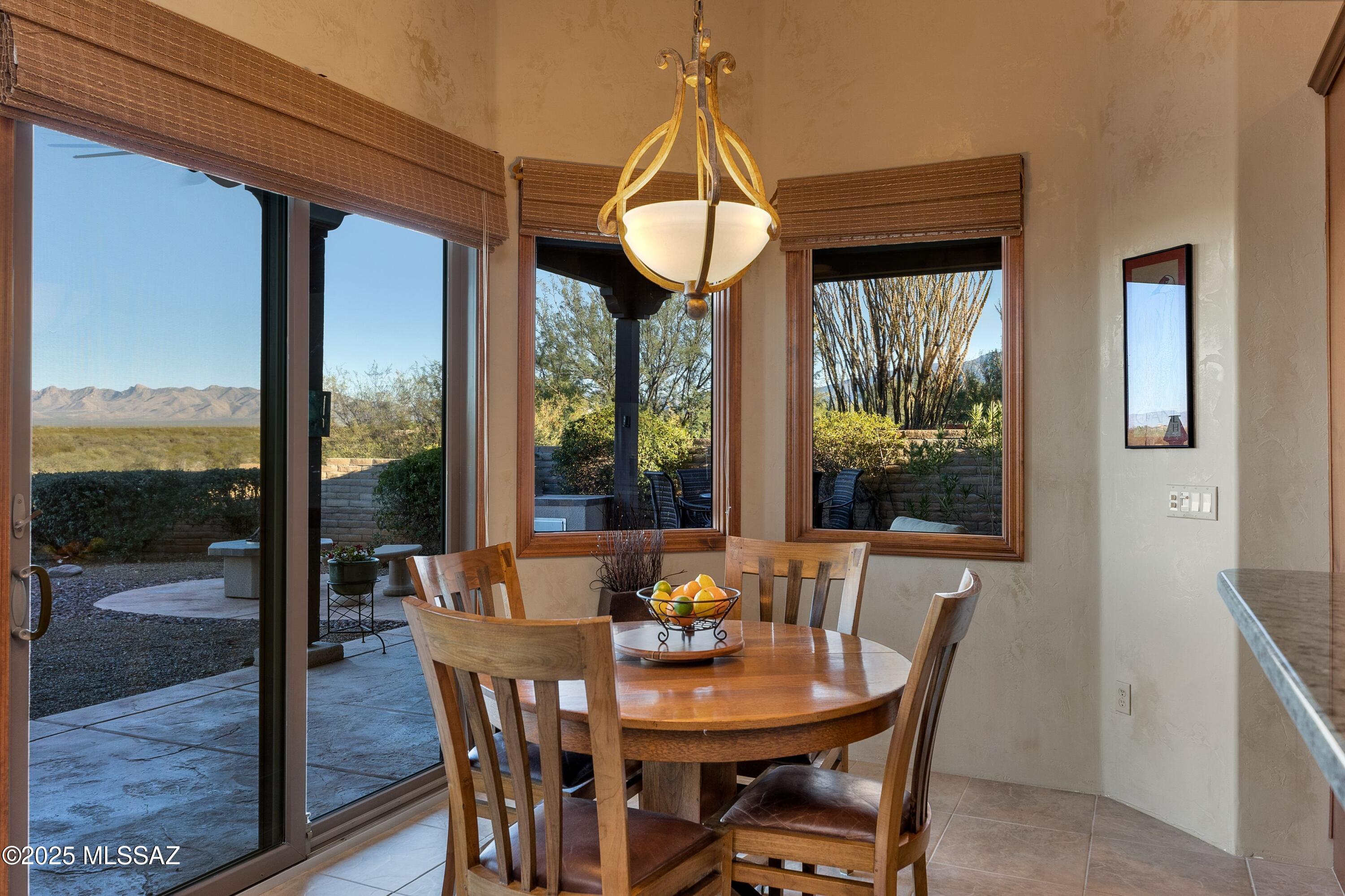 997 E Josephine Saddle Place