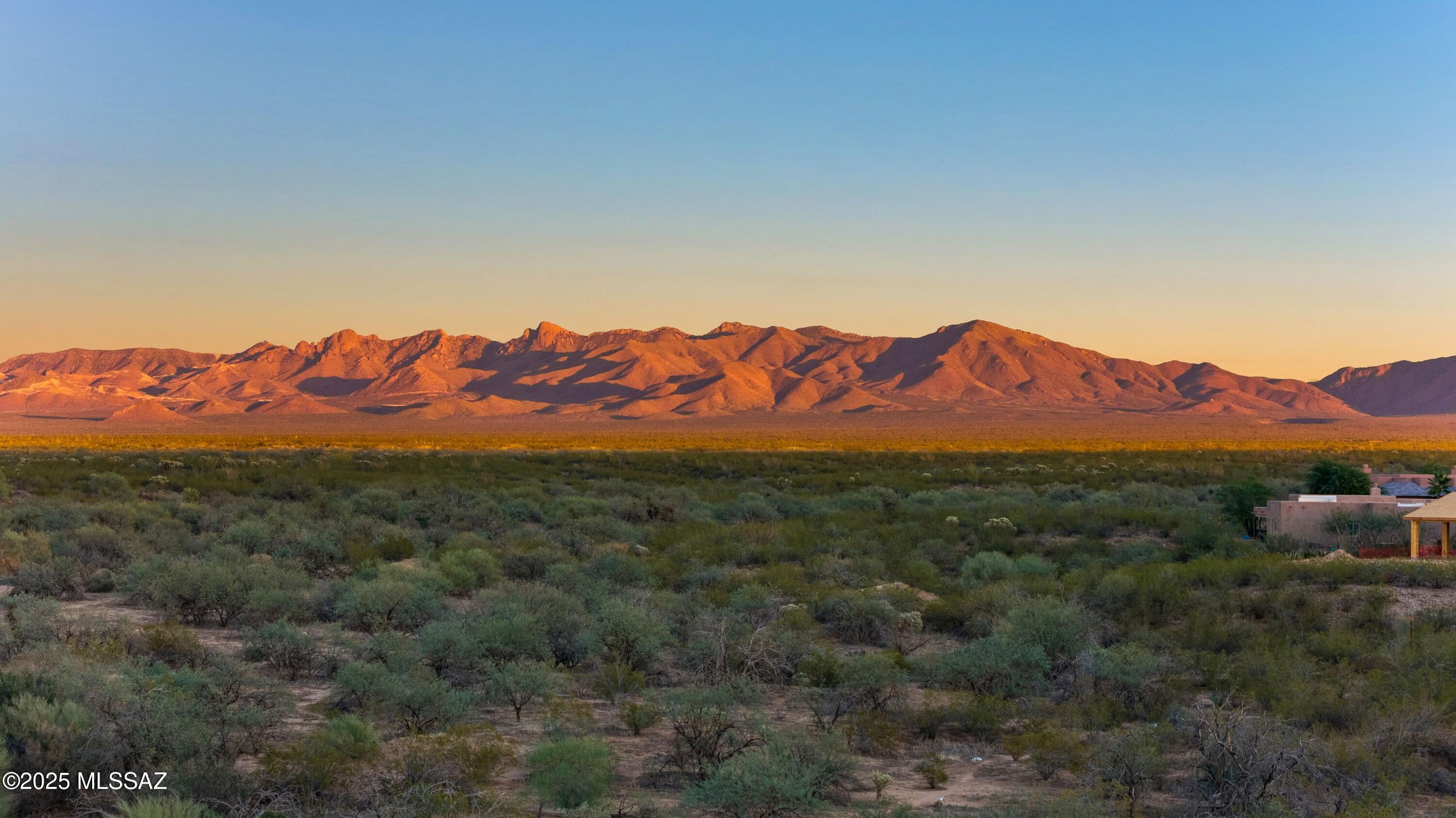 997 E Josephine Saddle Place